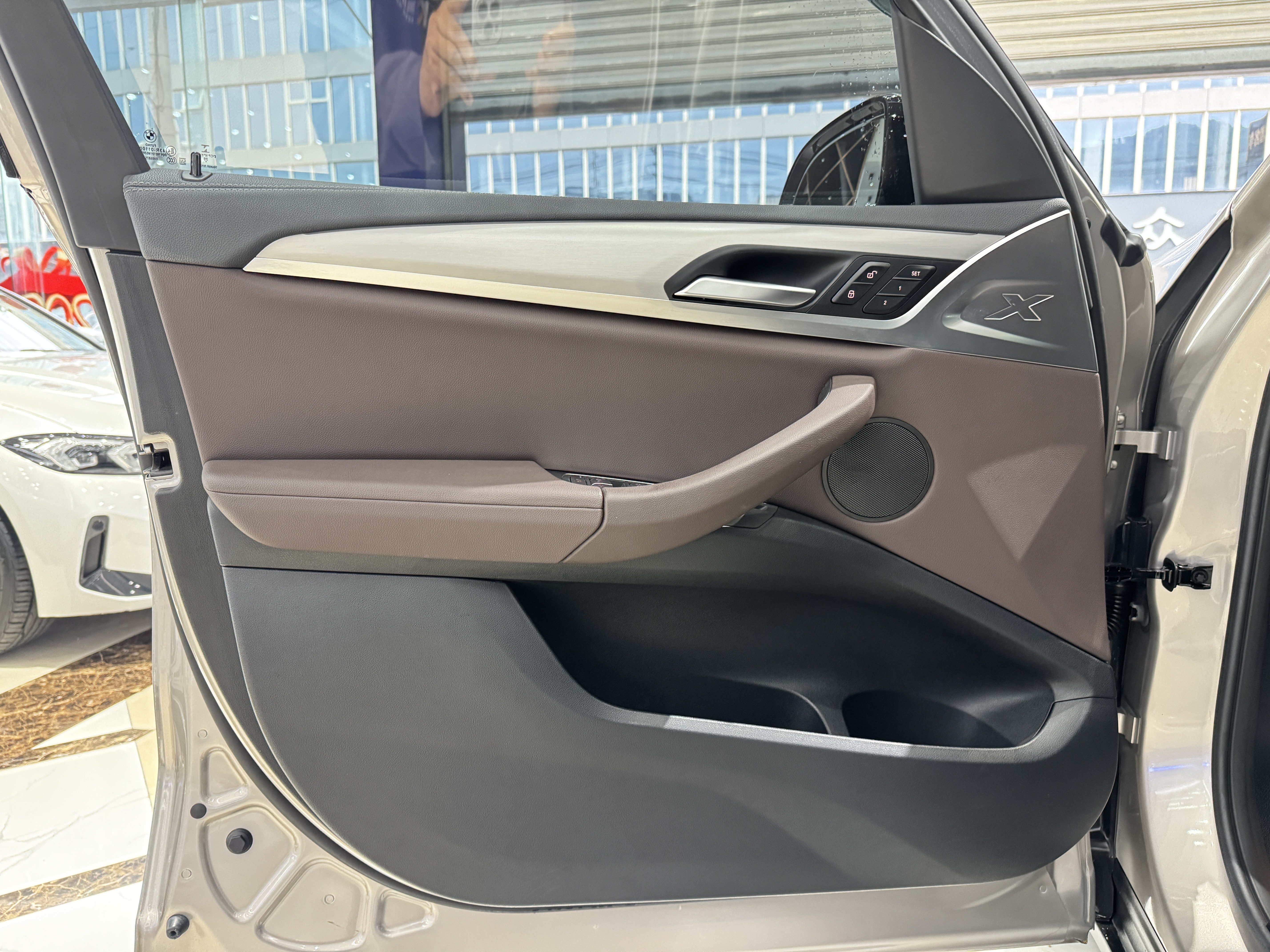 BMW iX3 2021 #8 BMW iX3 2021 immagine di auto #8