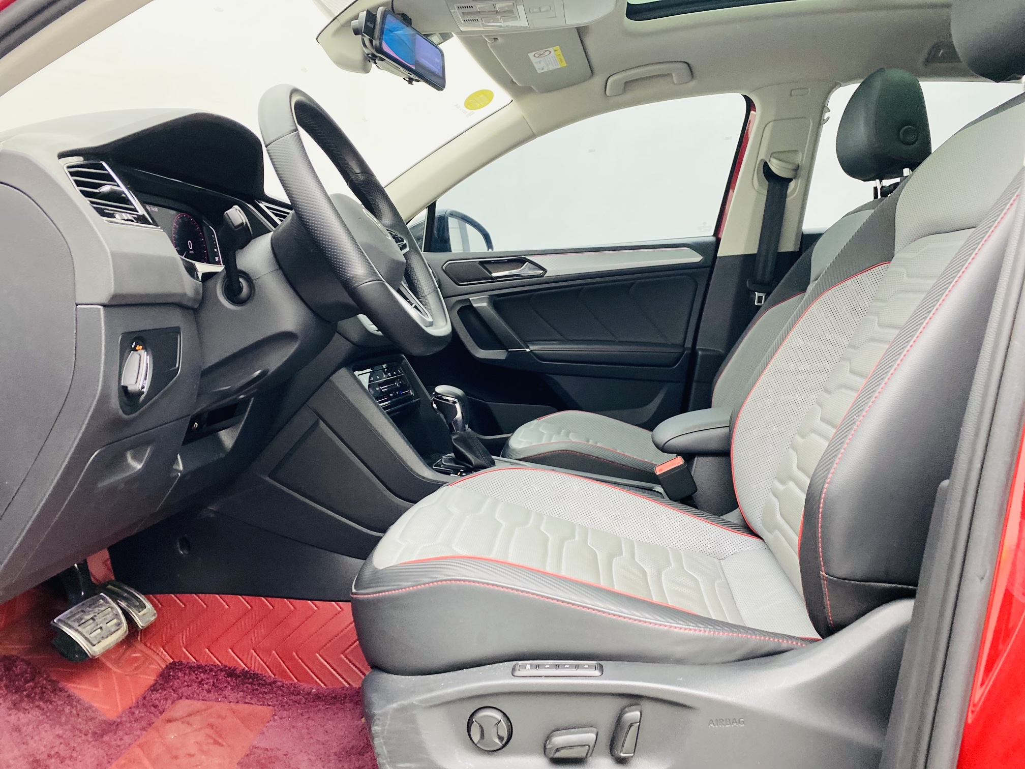 Volkswagen Tiguan X 2021 car image #8