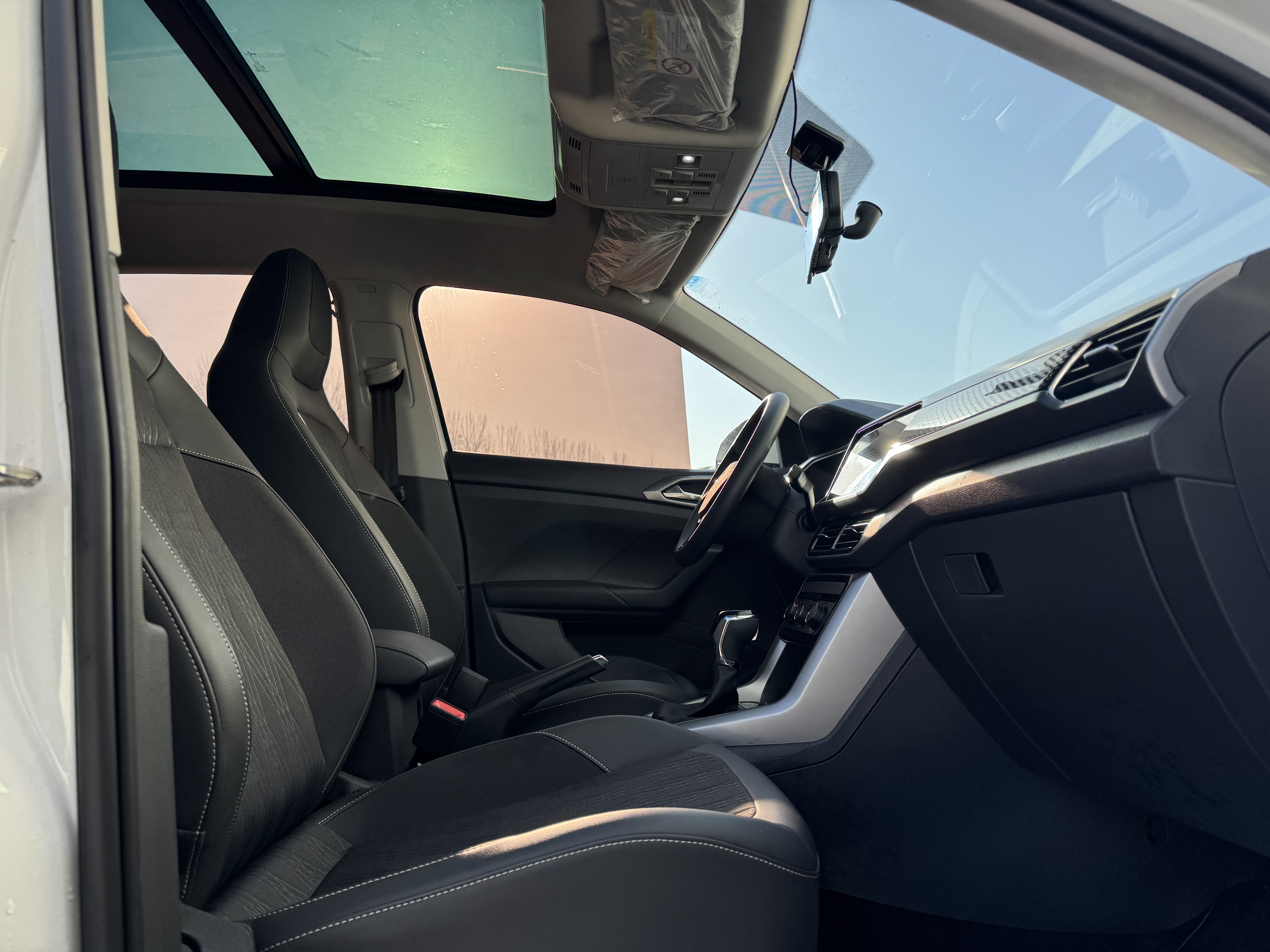 Volkswagen T-Cross 2021 #8 Volkswagen T-Cross 2021 car image #8