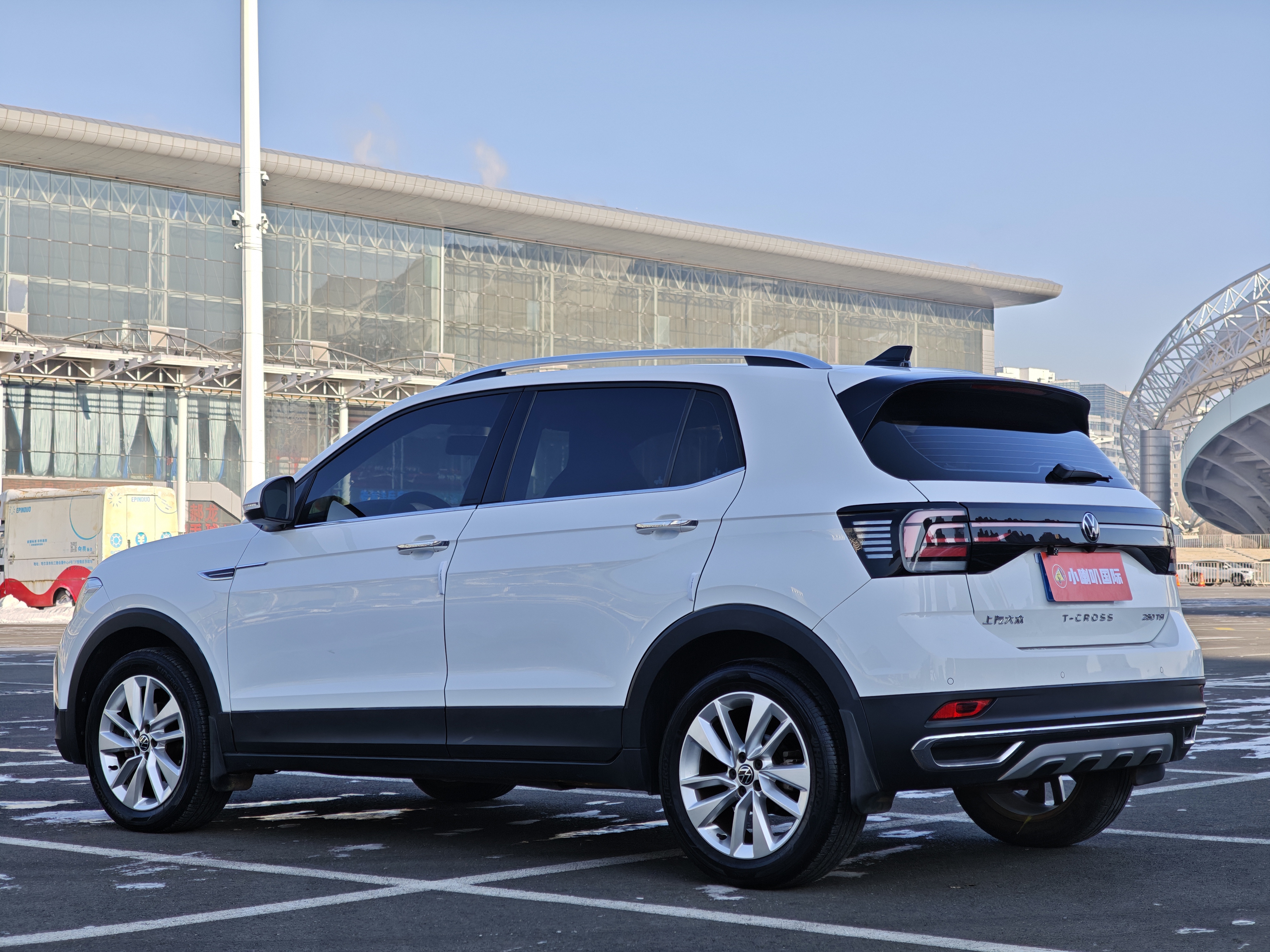 Volkswagen T-Cross 2021 car image #8