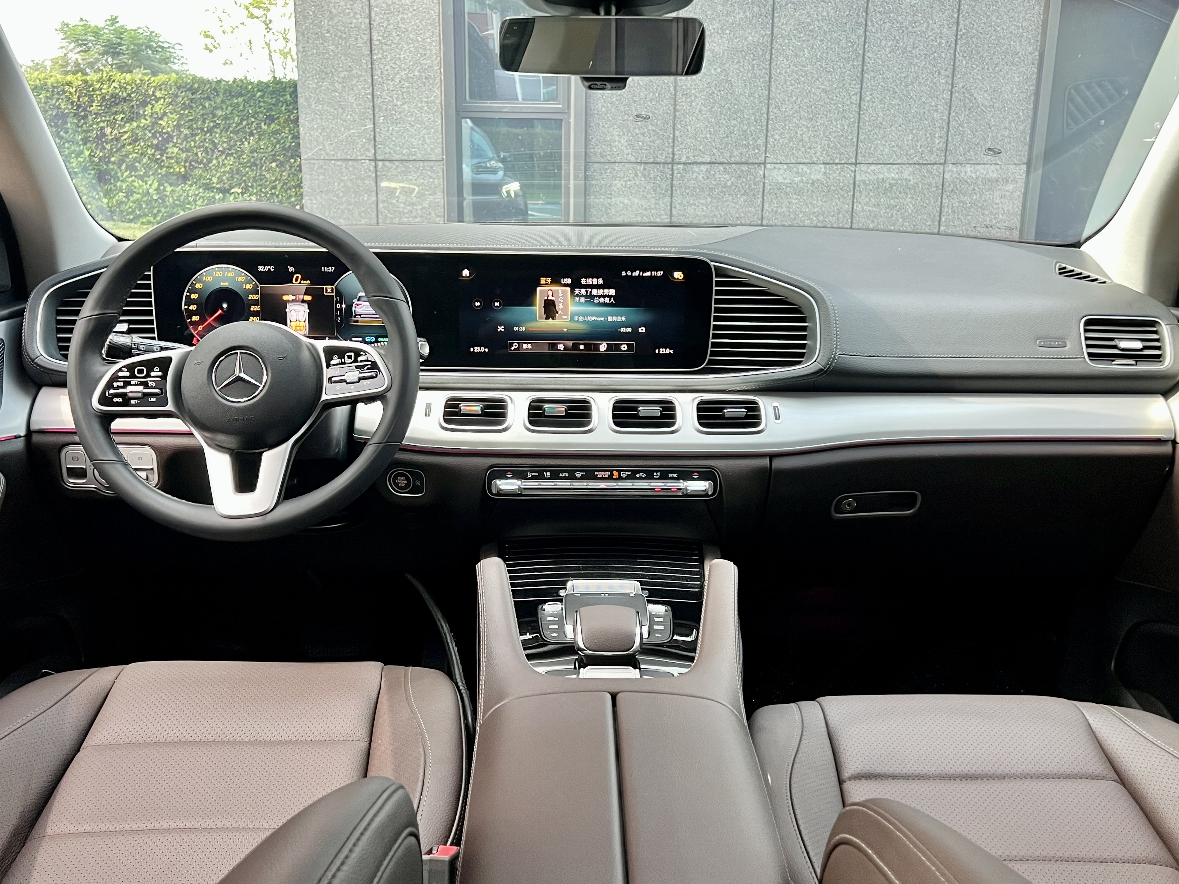 Mercedes-Benz GLE Class 2021 car image #8