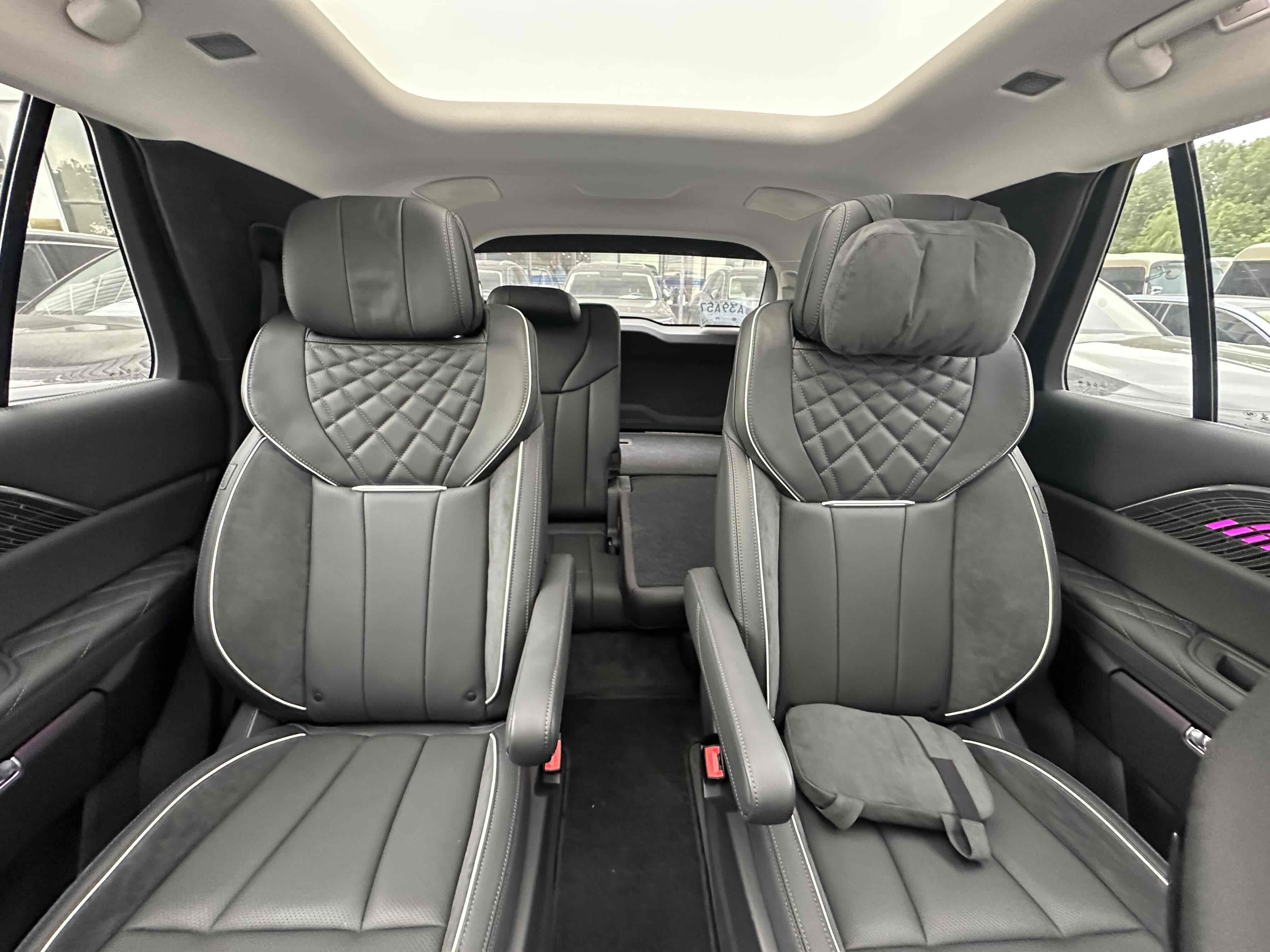 HongQi E-HS9 2023 immagine di auto #8