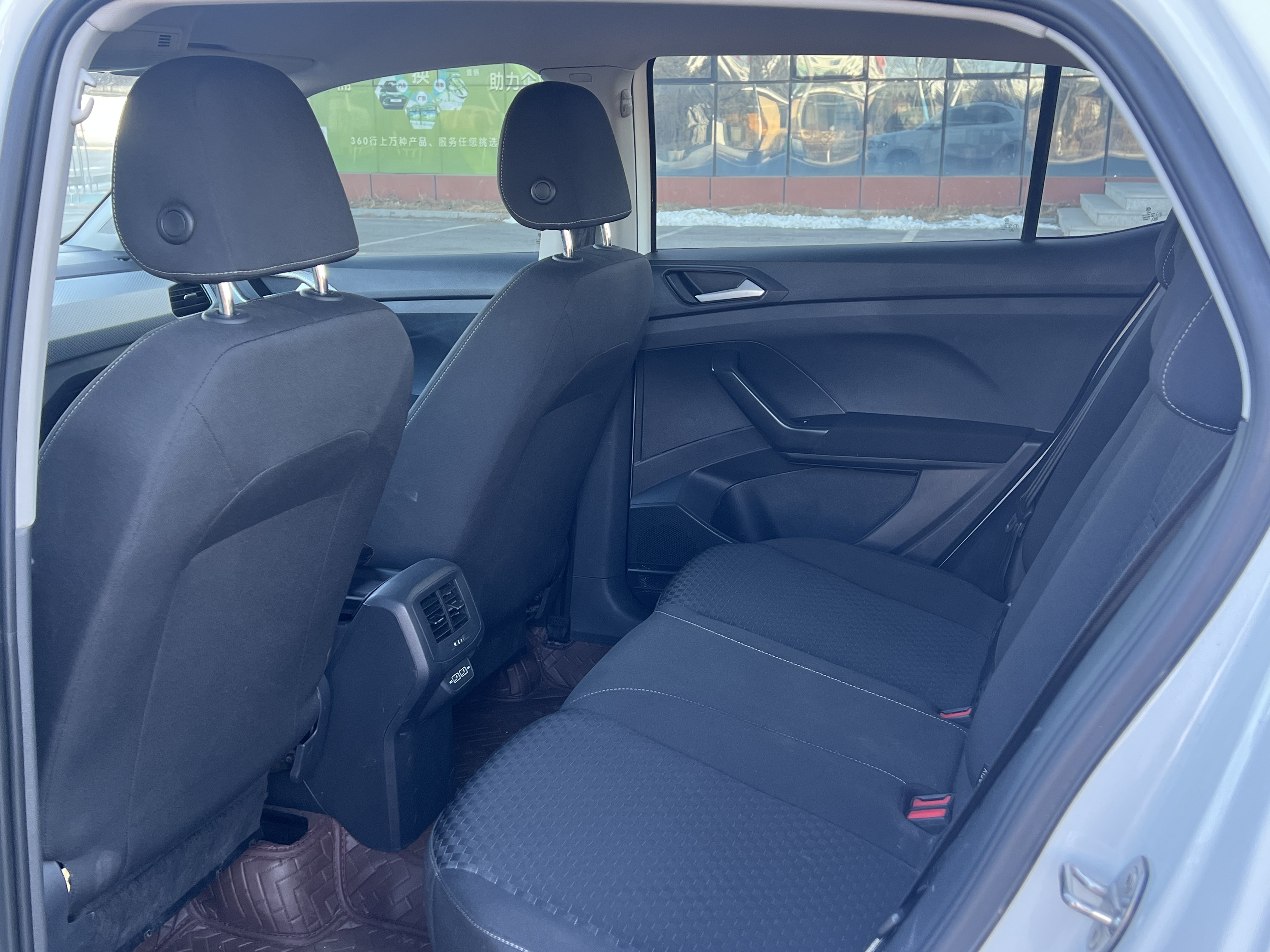 Volkswagen Tacqua 2021 car image #8