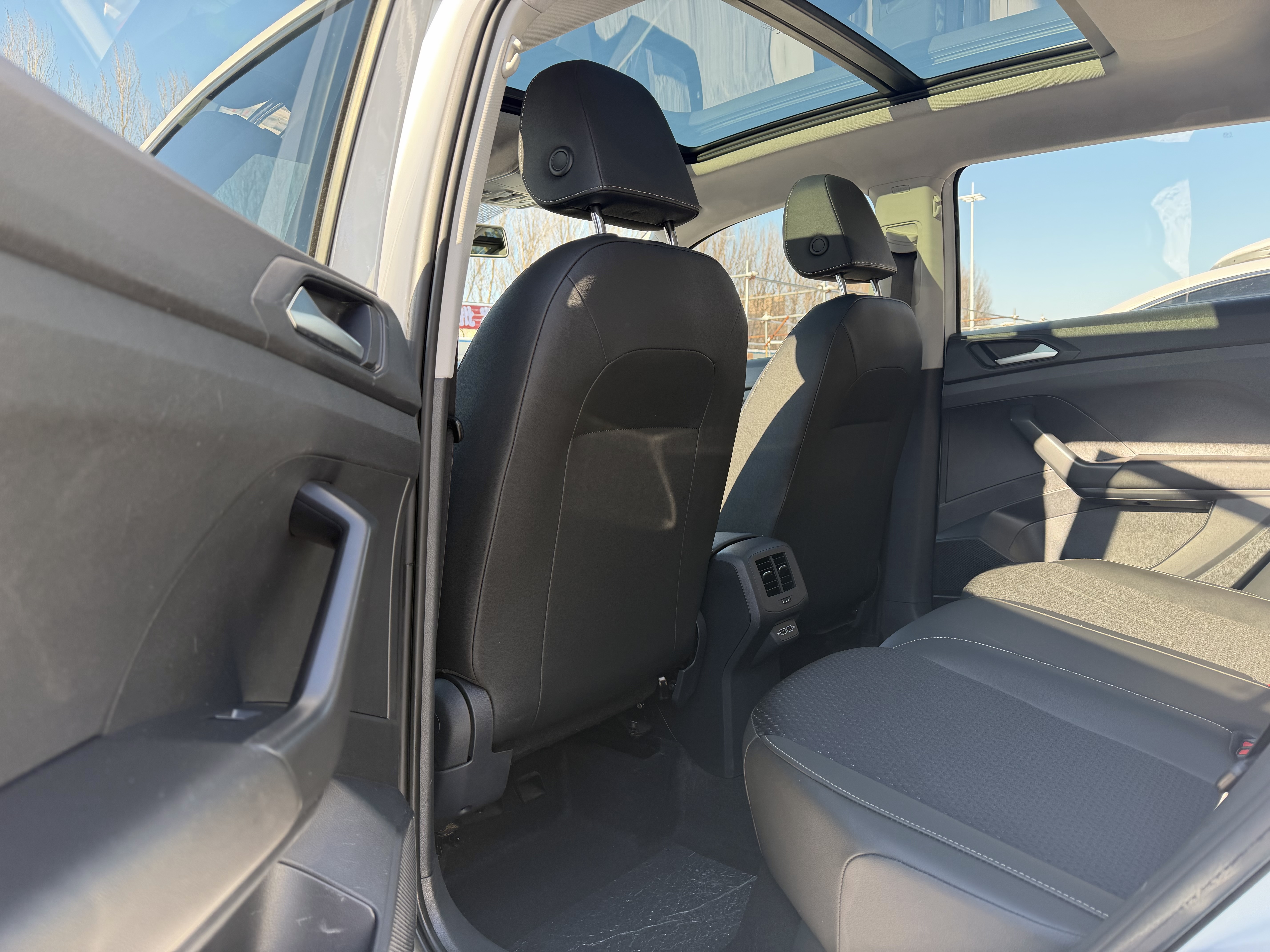 Volkswagen Tacqua 2021 car image #8