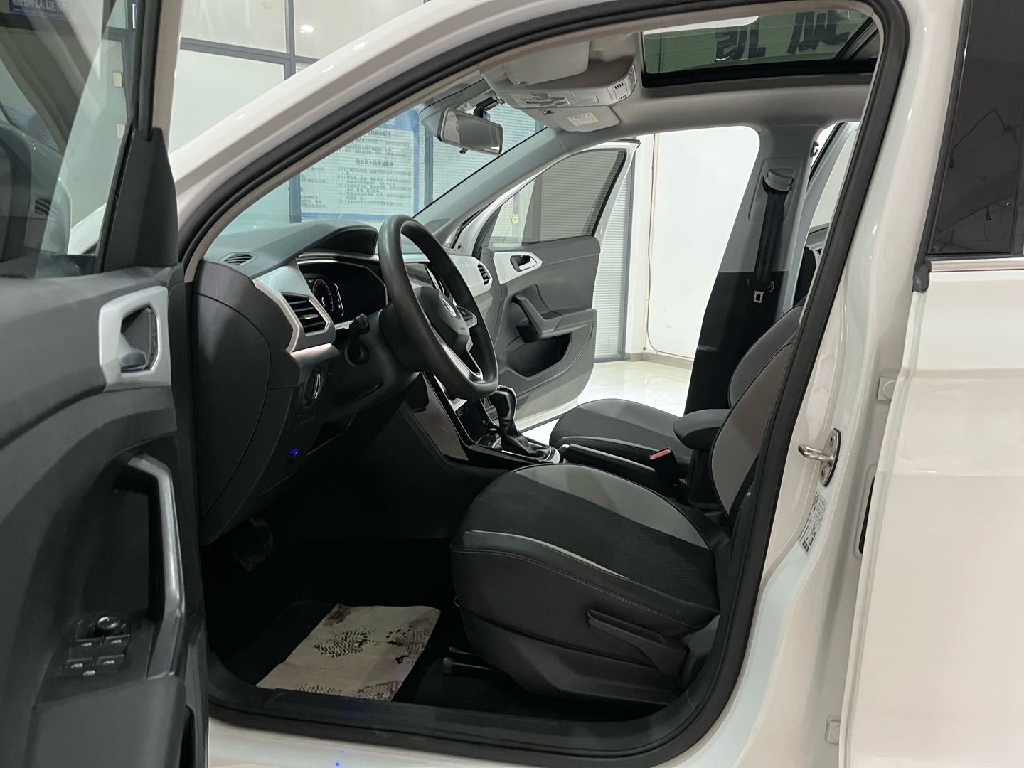 Volkswagen Tacqua 2021 car image #8