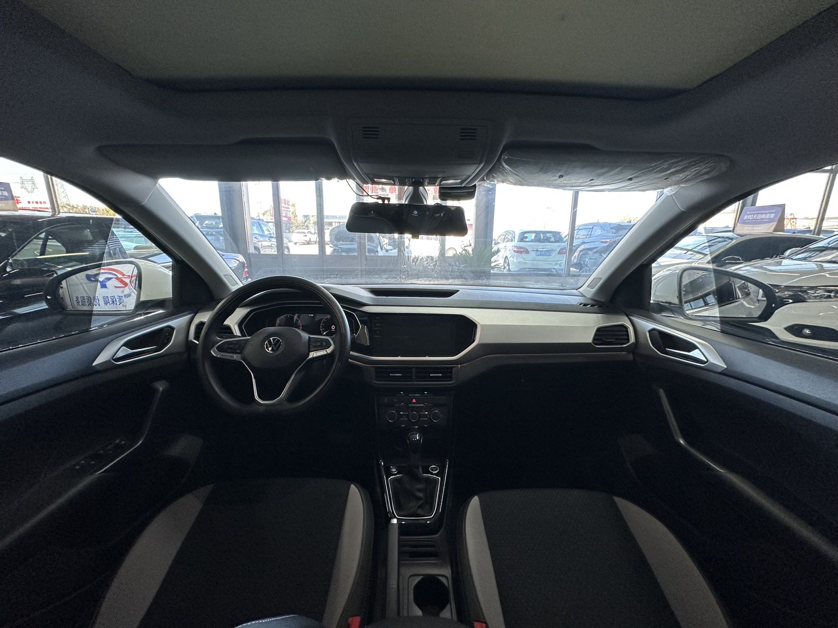 Tacqua 2021 car image #8