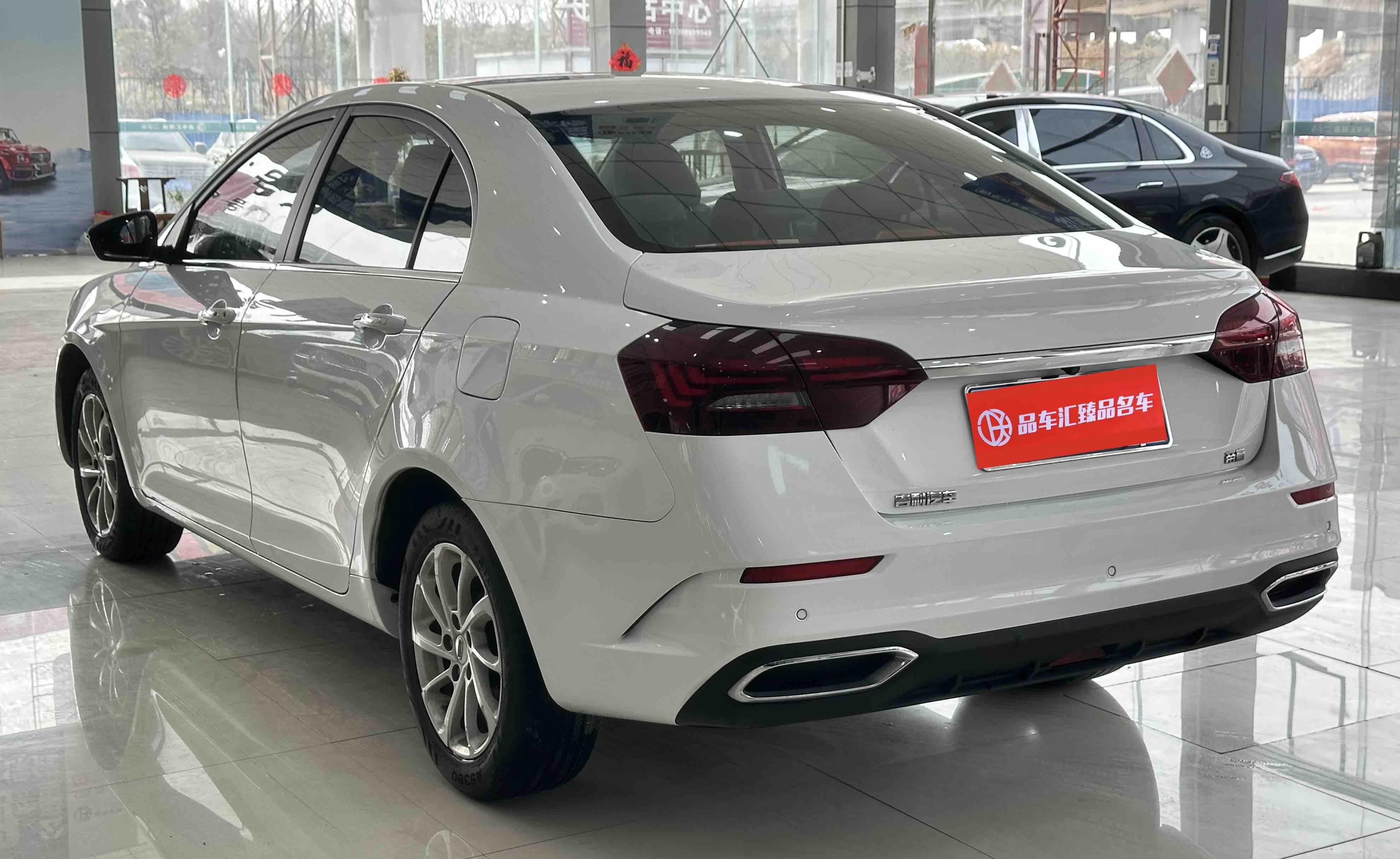 GEELY Emgrand 2021 car image #8