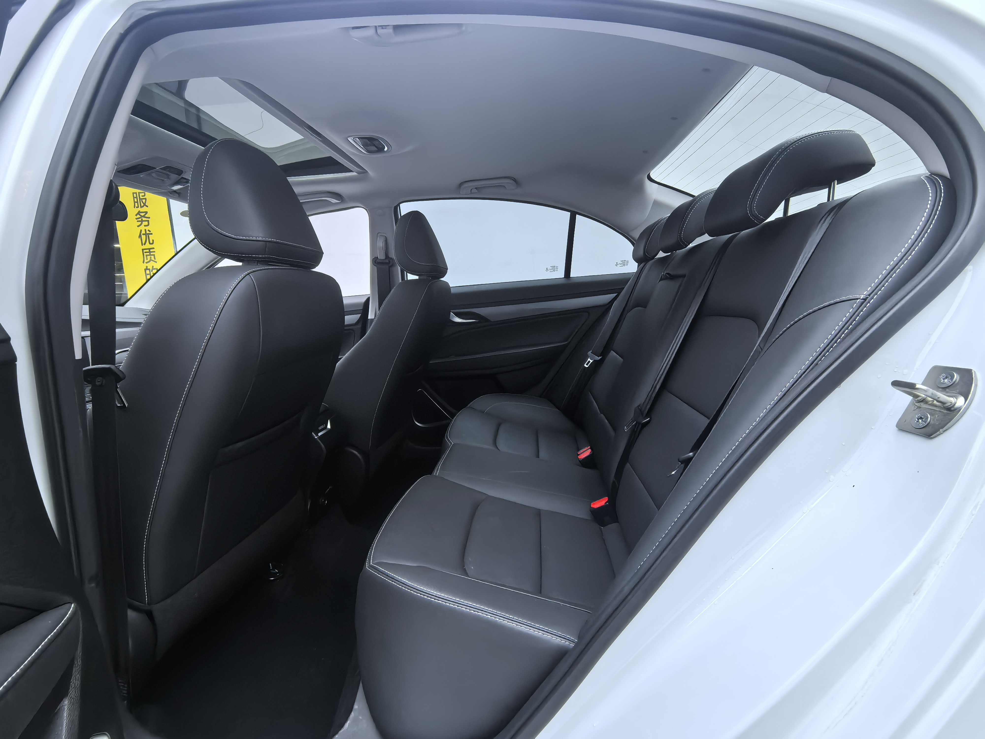 Emgrand 2021 #8 Emgrand 2021 car image #8
