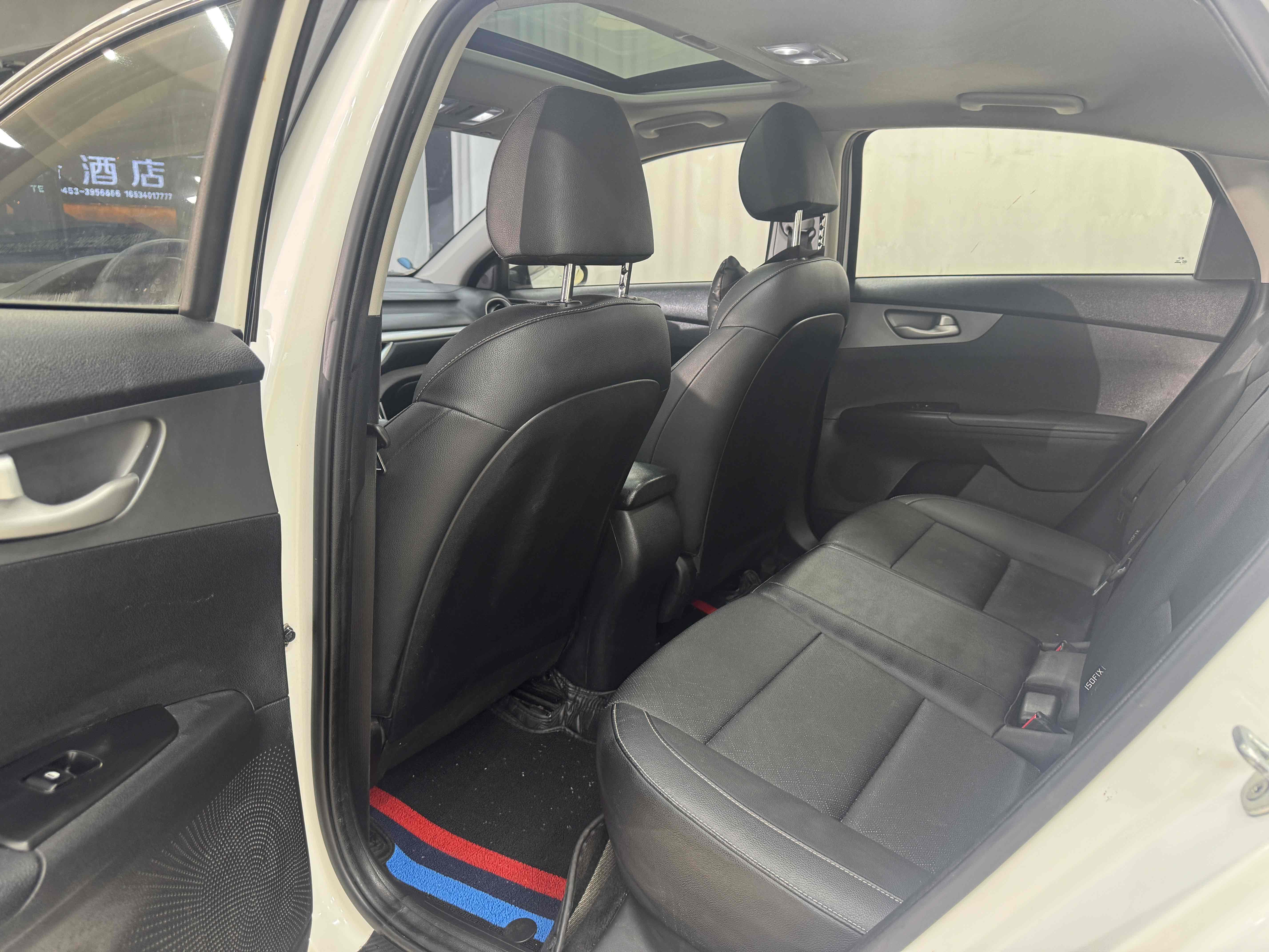 Kia K3 2021 car image #8