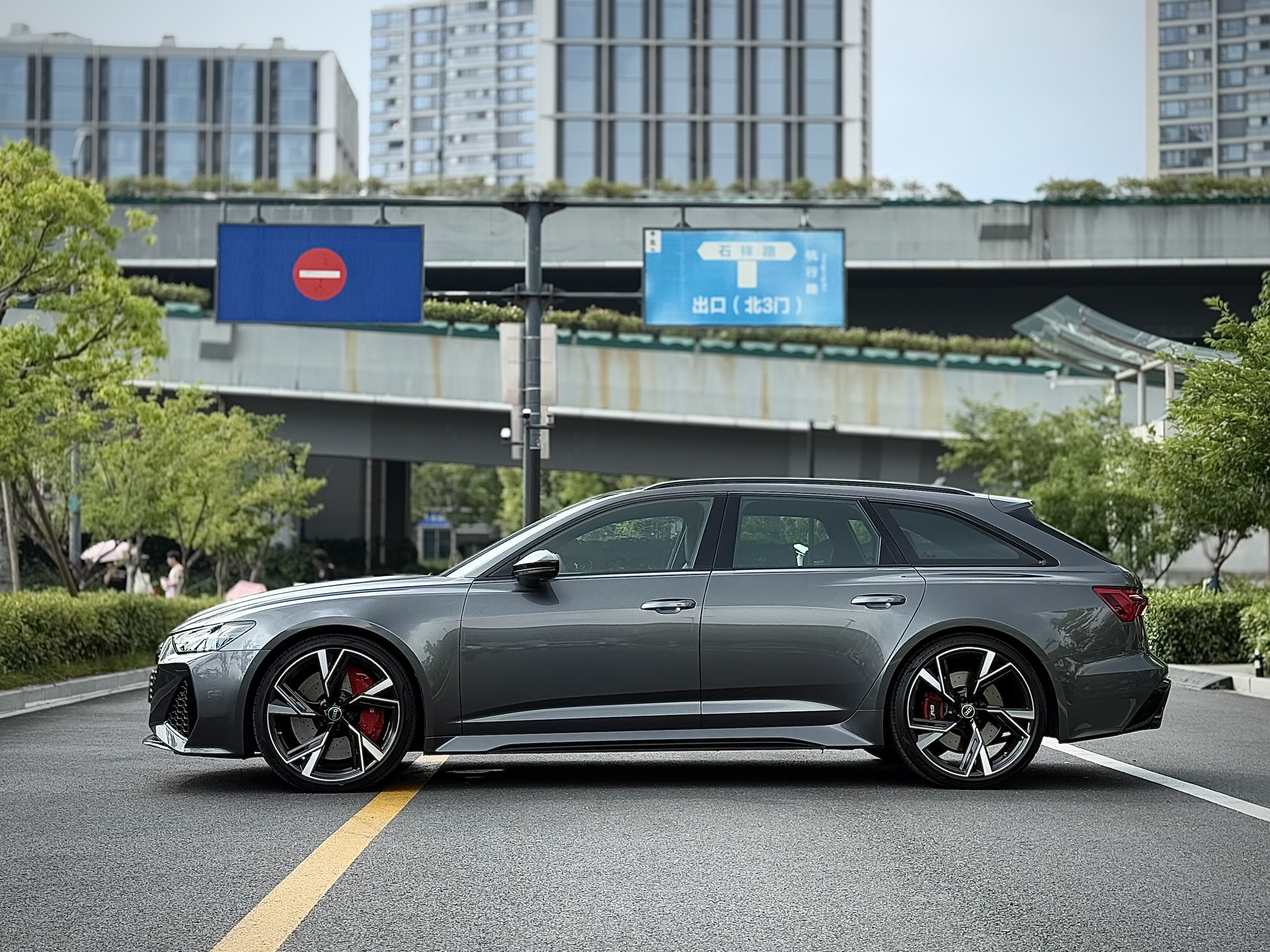 Audi RS 6 2023 #8 Audi RS 6 2023 car image #8