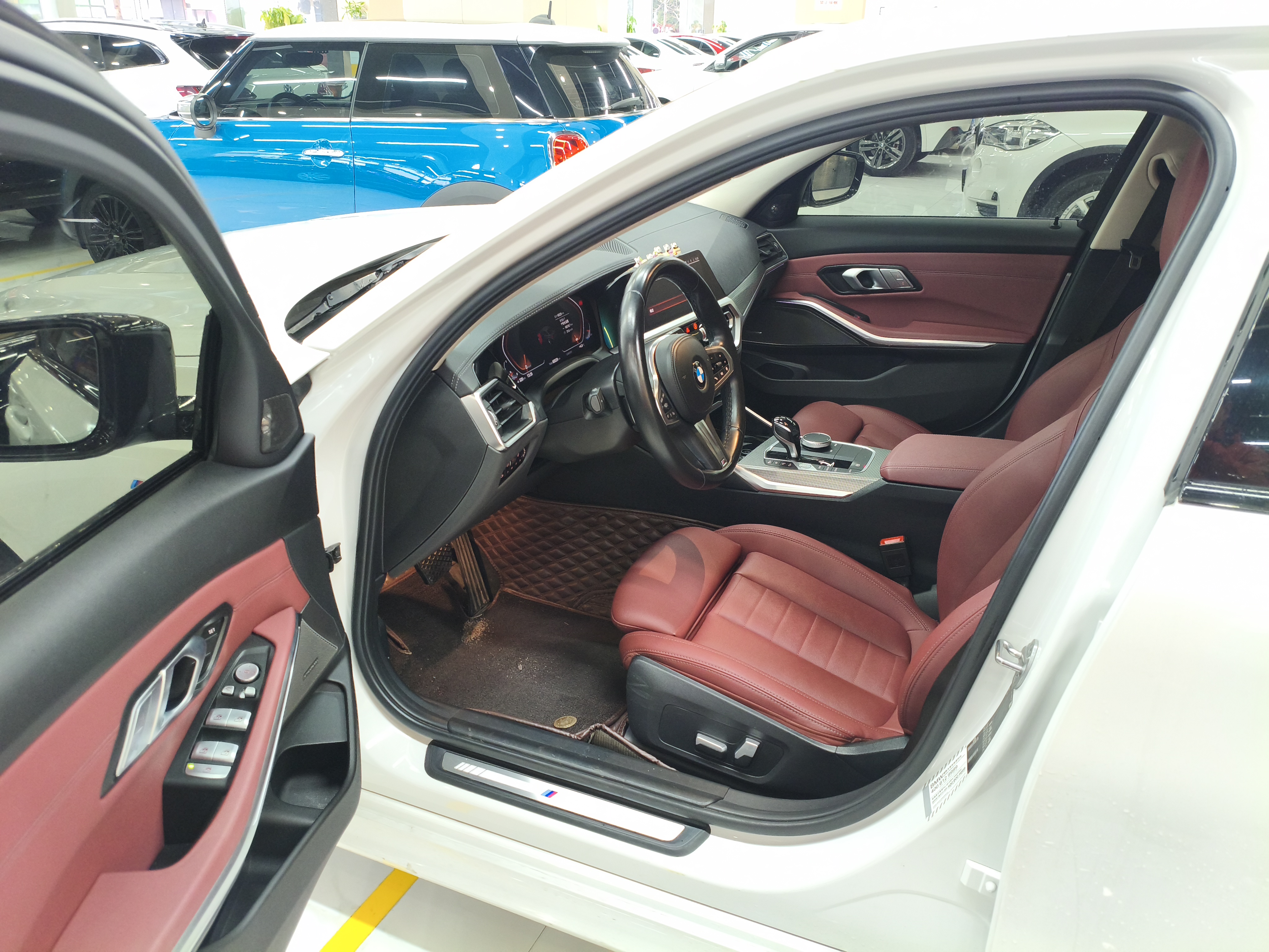 BMW 3 Series 2021 #8 BMW 3 Series 2021 car image #8