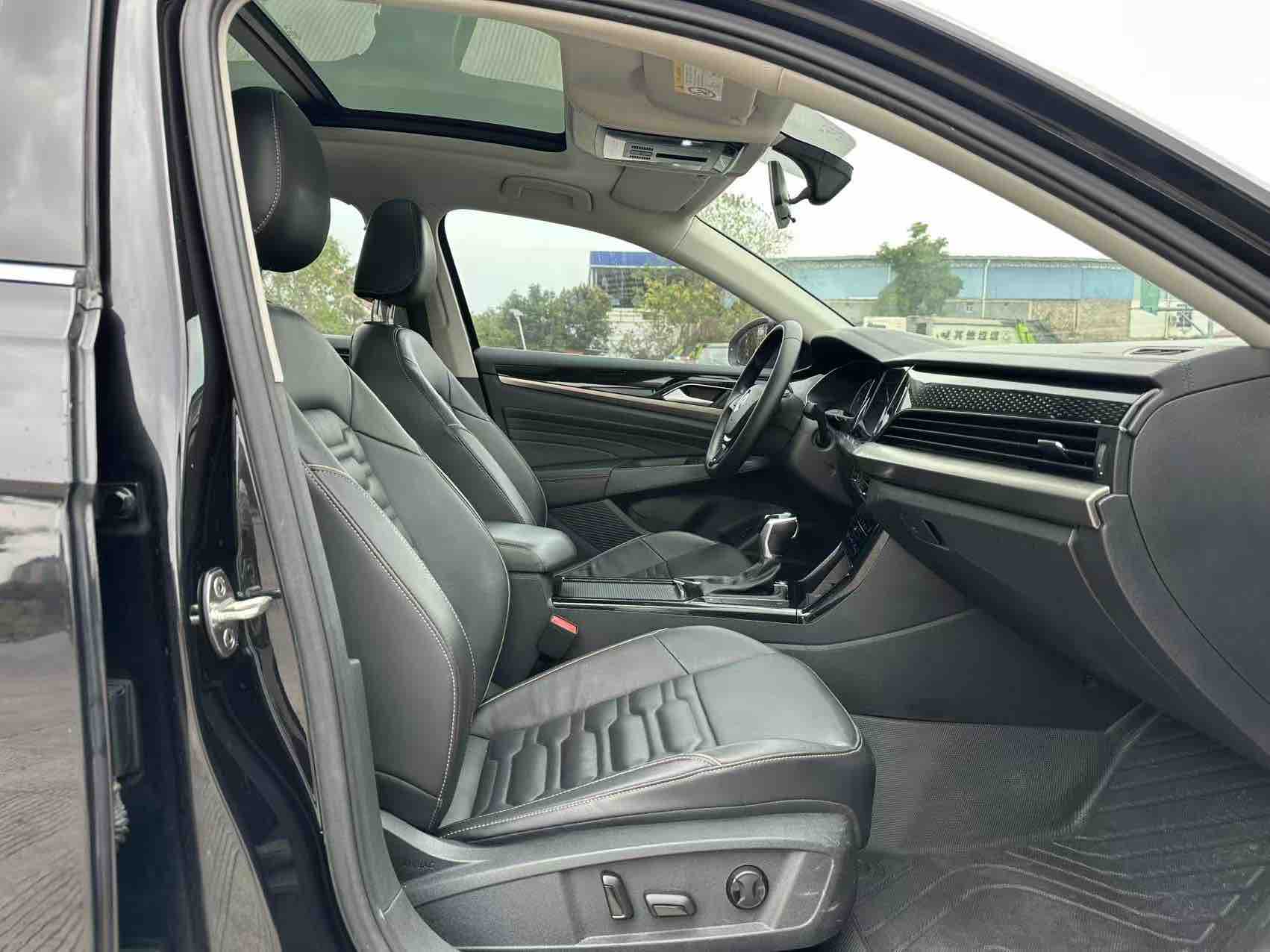 Volkswagen Passat 2020 car image #8