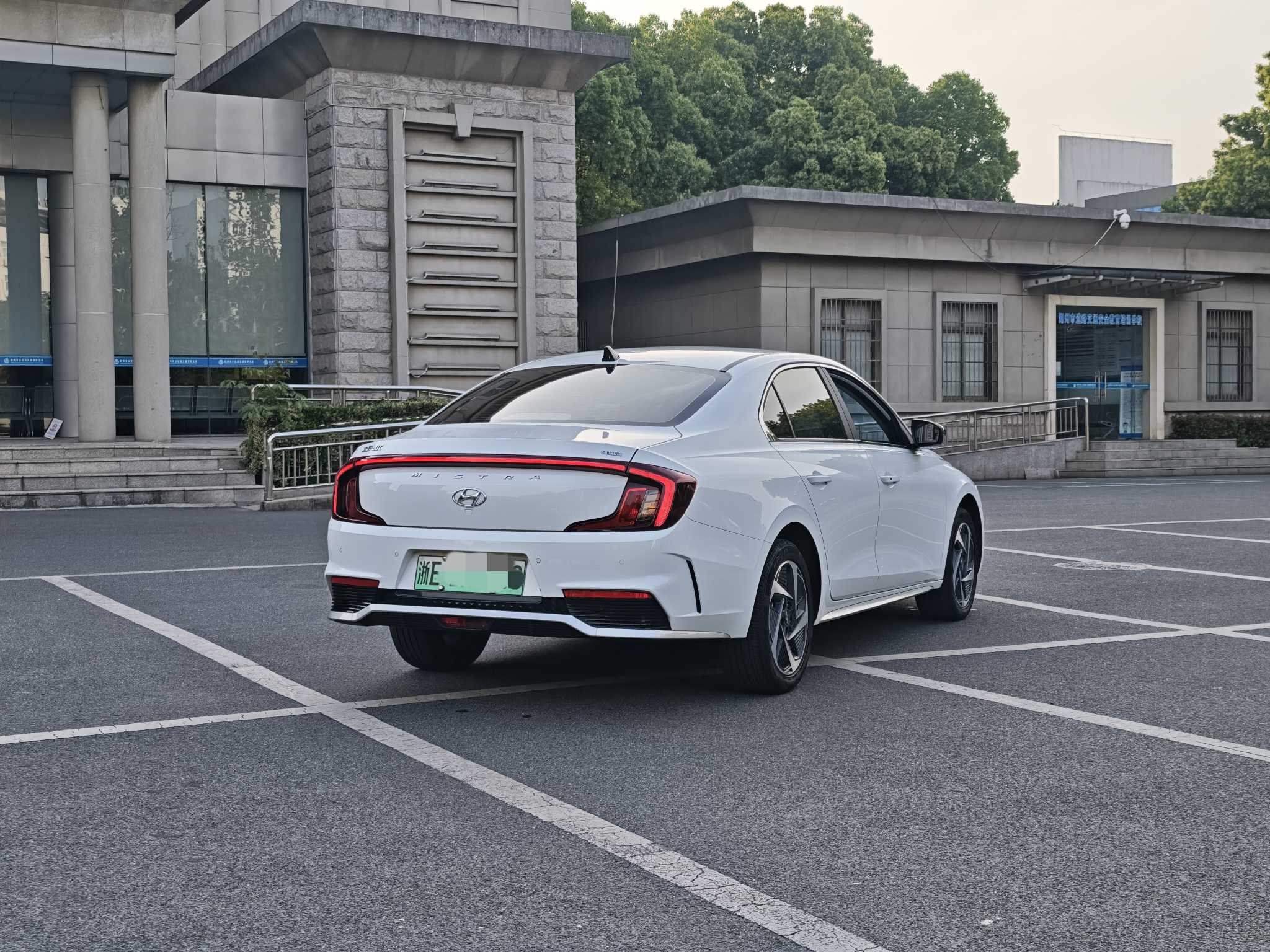 Hyundai Mistra New Energy 2023 #8 Hyundai Mistra New Energy 2023 car image #8