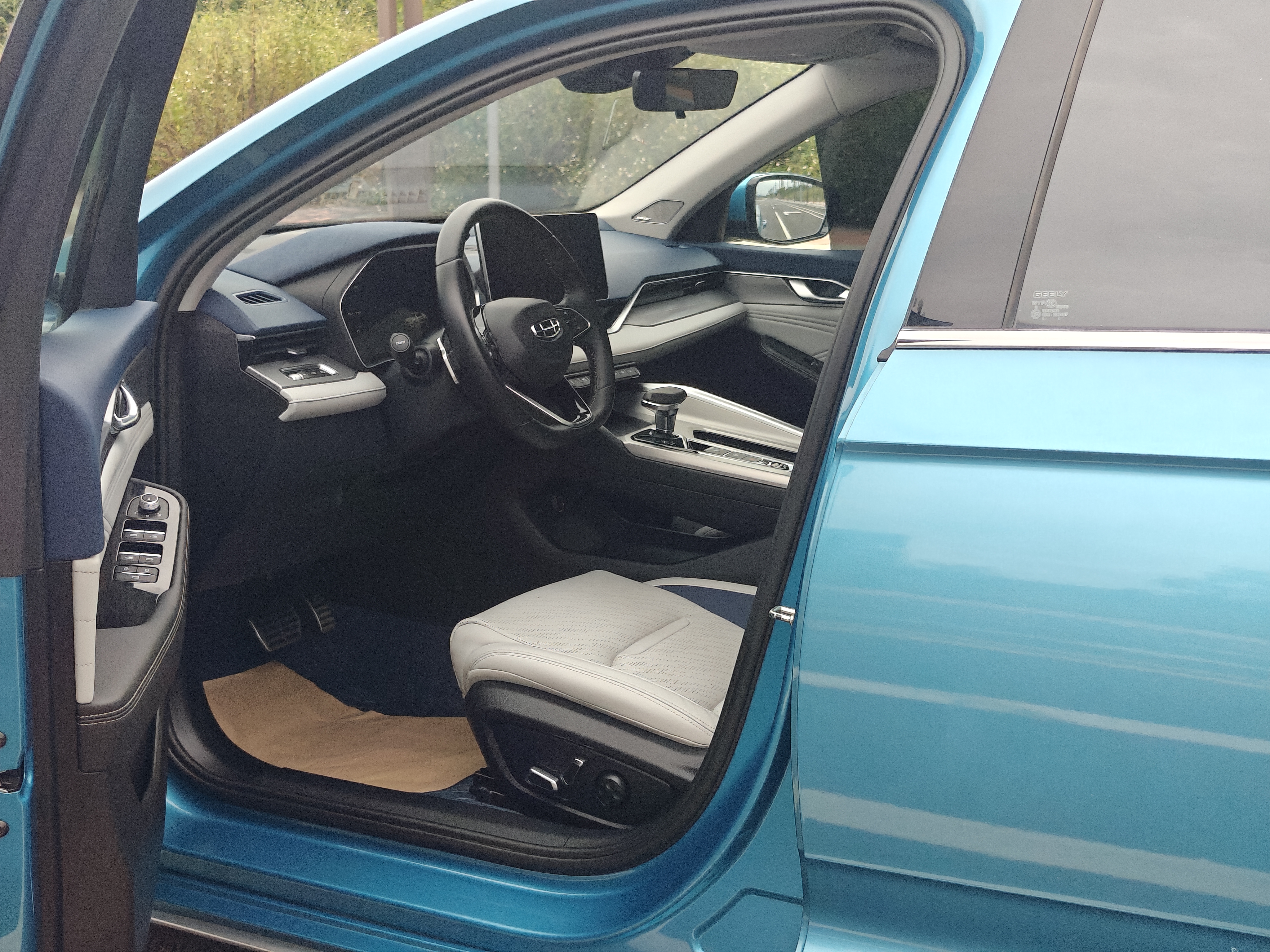 Preface 2021 car image #8
