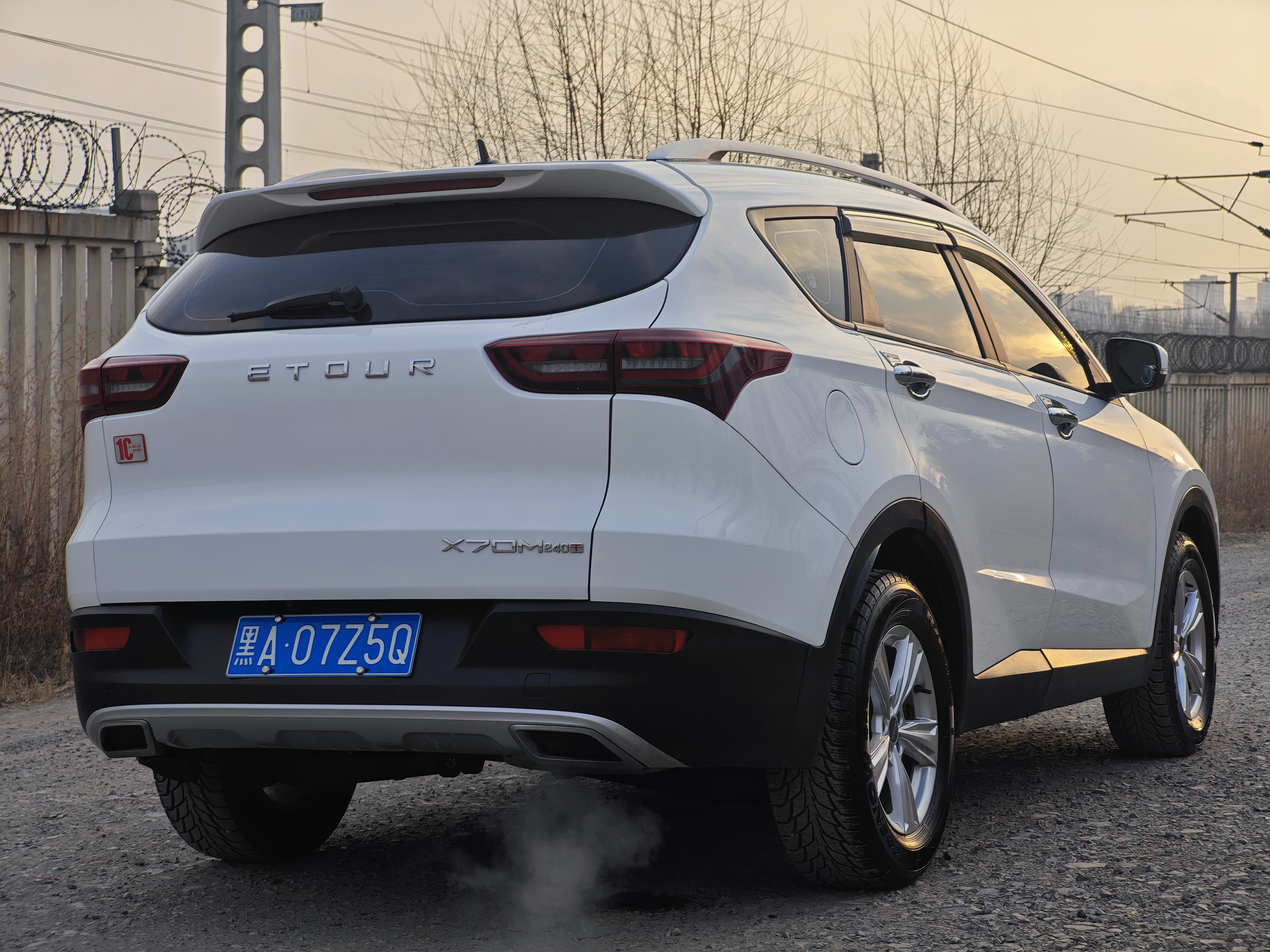 X70M 2021 car image #8