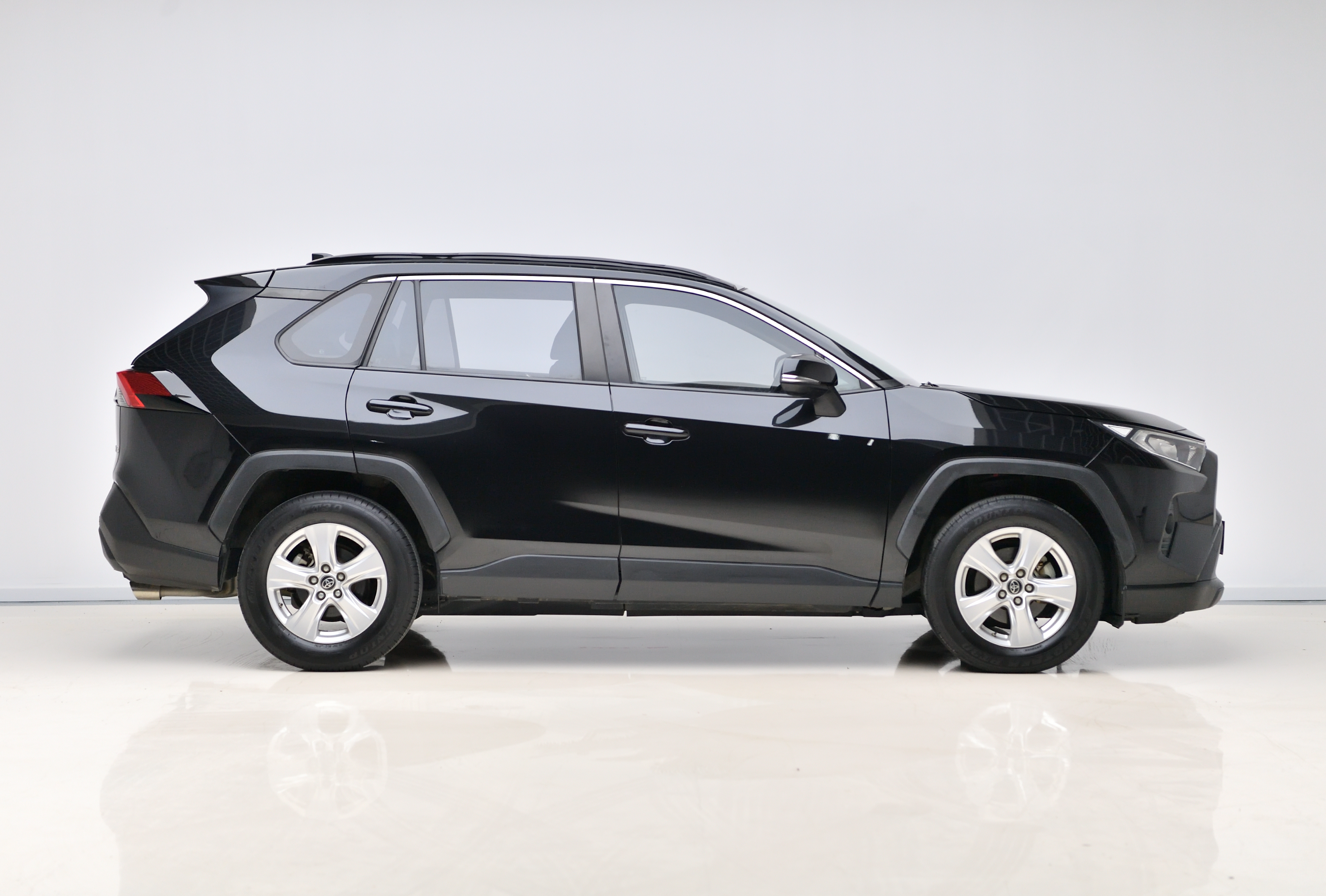 Toyota RAV4 2021 car image #8