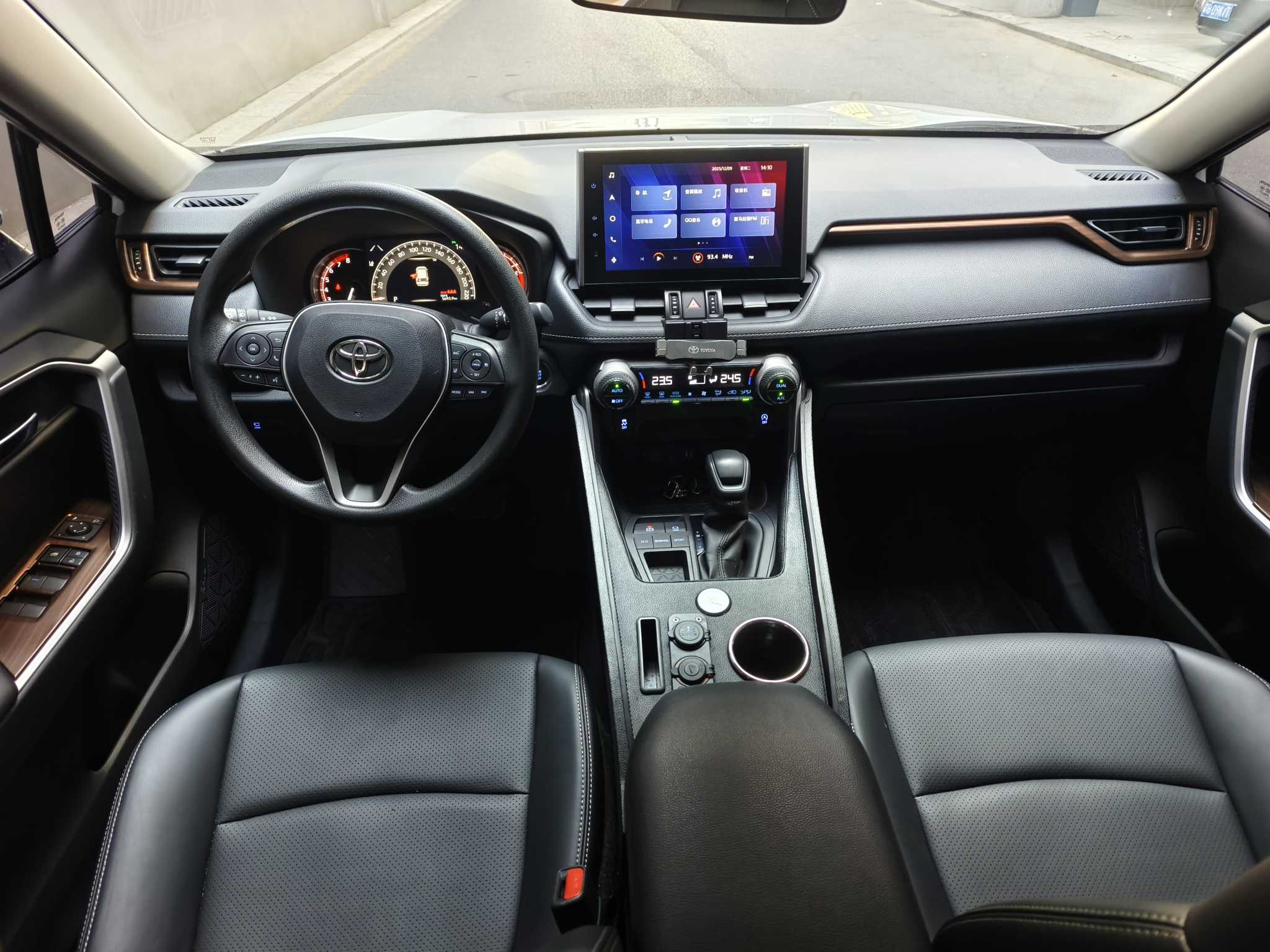Toyota RAV4 2021 #8 Toyota RAV4 2021 car image #8