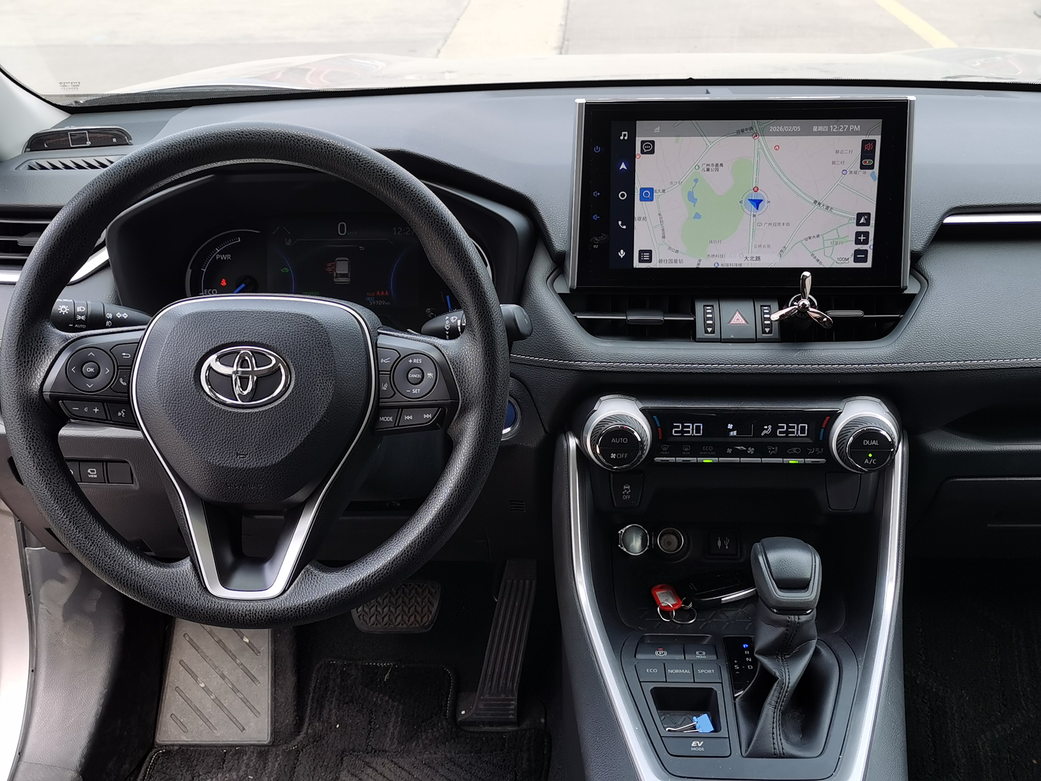 Toyota RAV4 2021 car image #8
