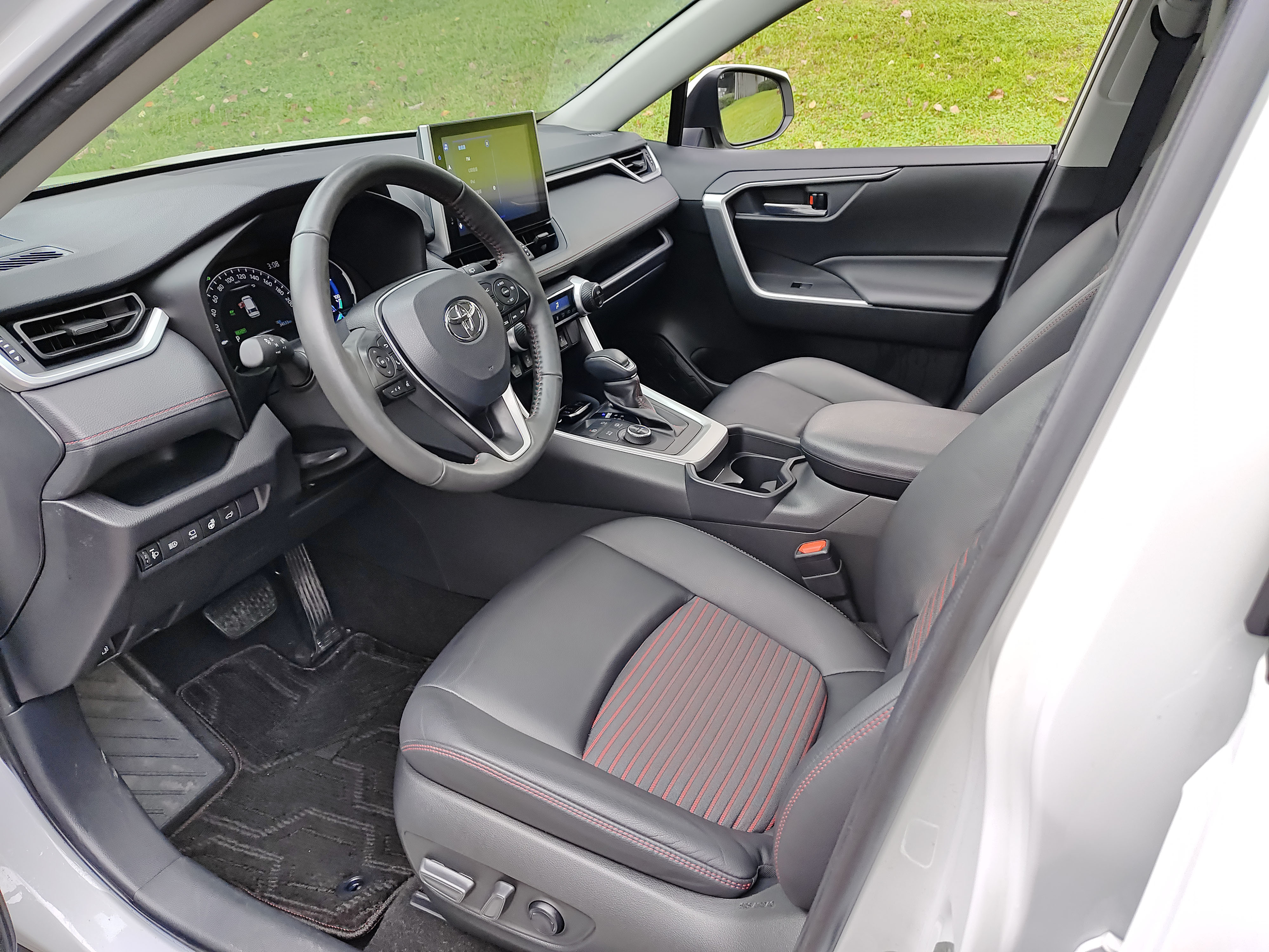 Toyota RAV4 Hybird E+ 2021 #8 Toyota RAV4 Hybird E+ 2021 immagine di auto #8