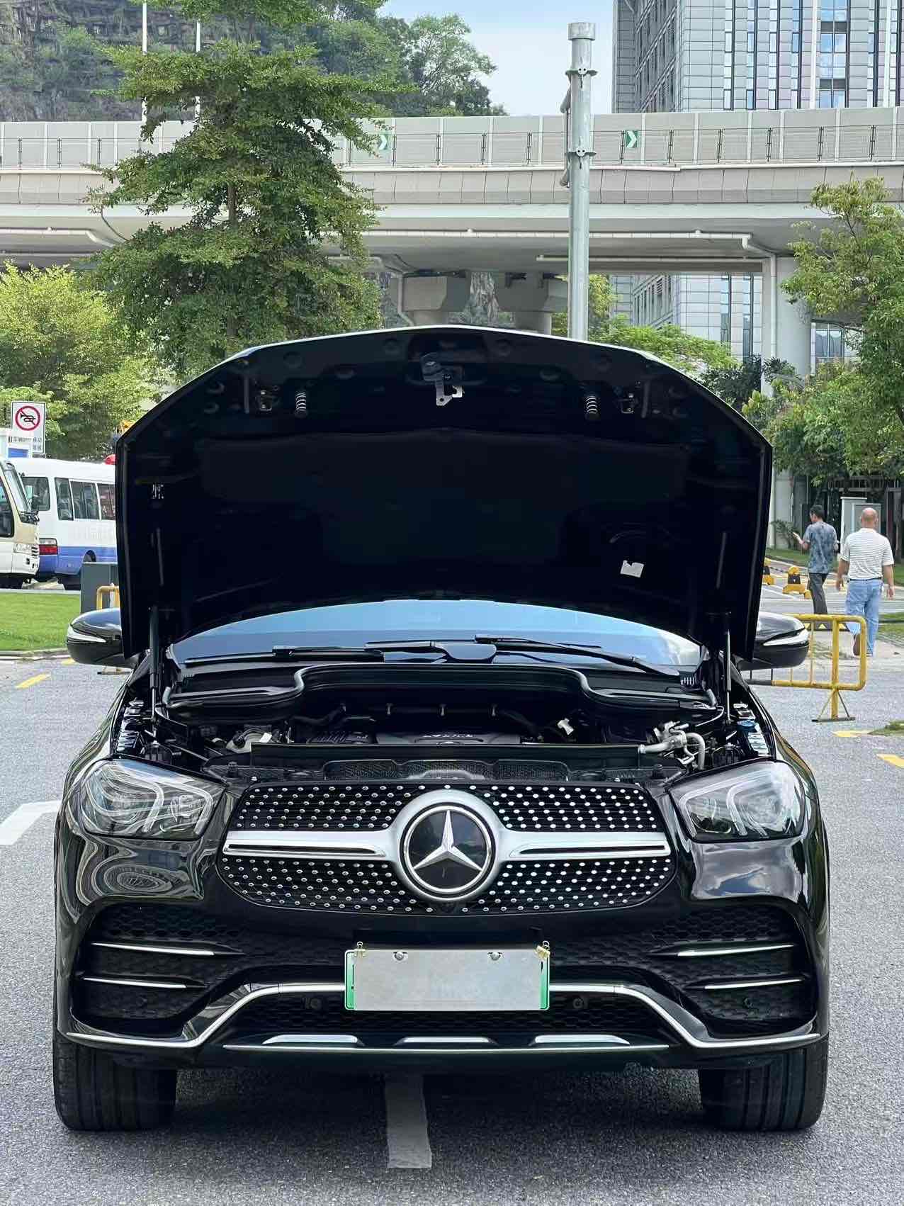 Mercedes-Benz GLE Class New Energy 2022 car image #8
