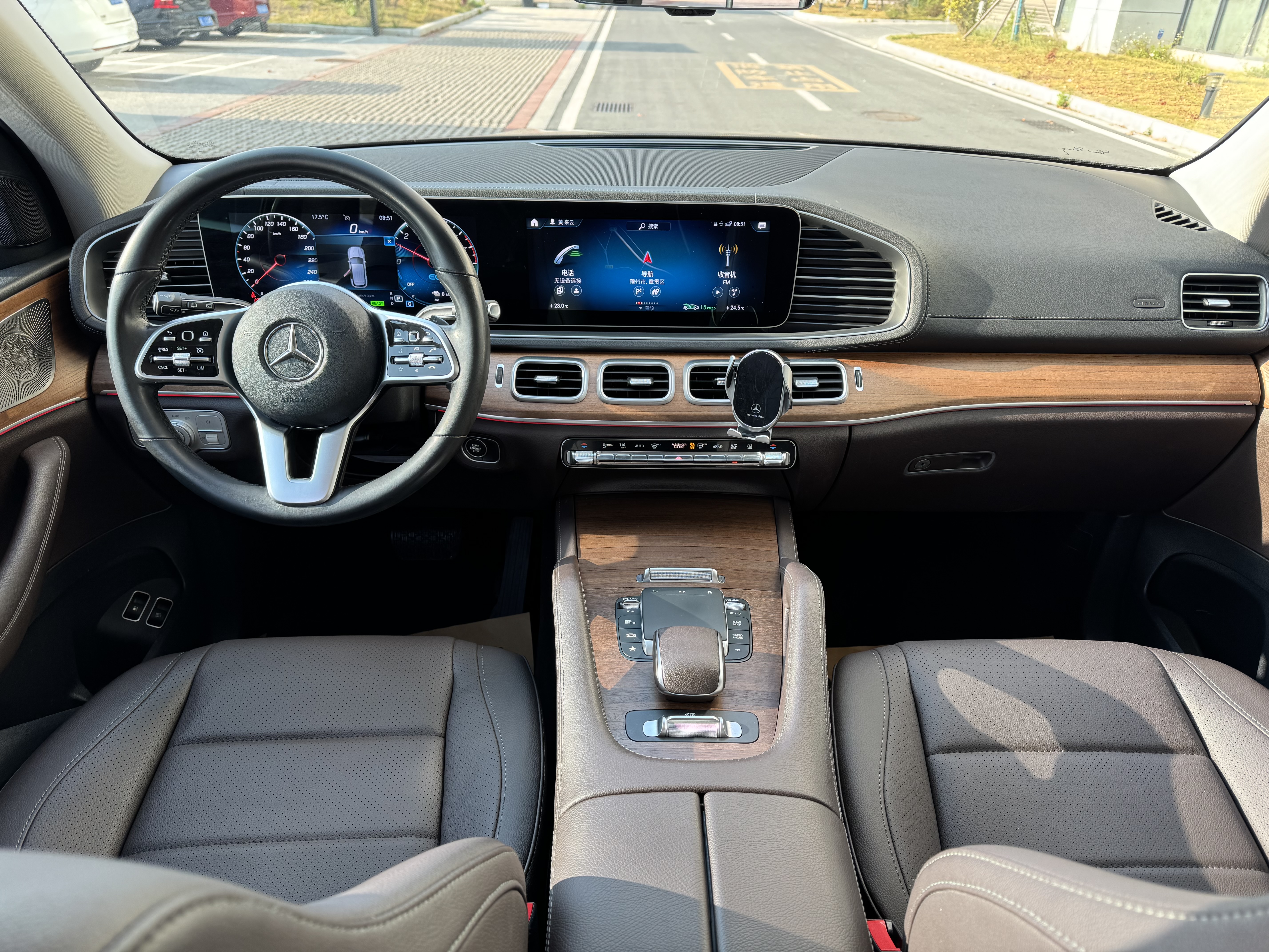 Mercedes-Benz GLE Class New Energy 2021 car image #8