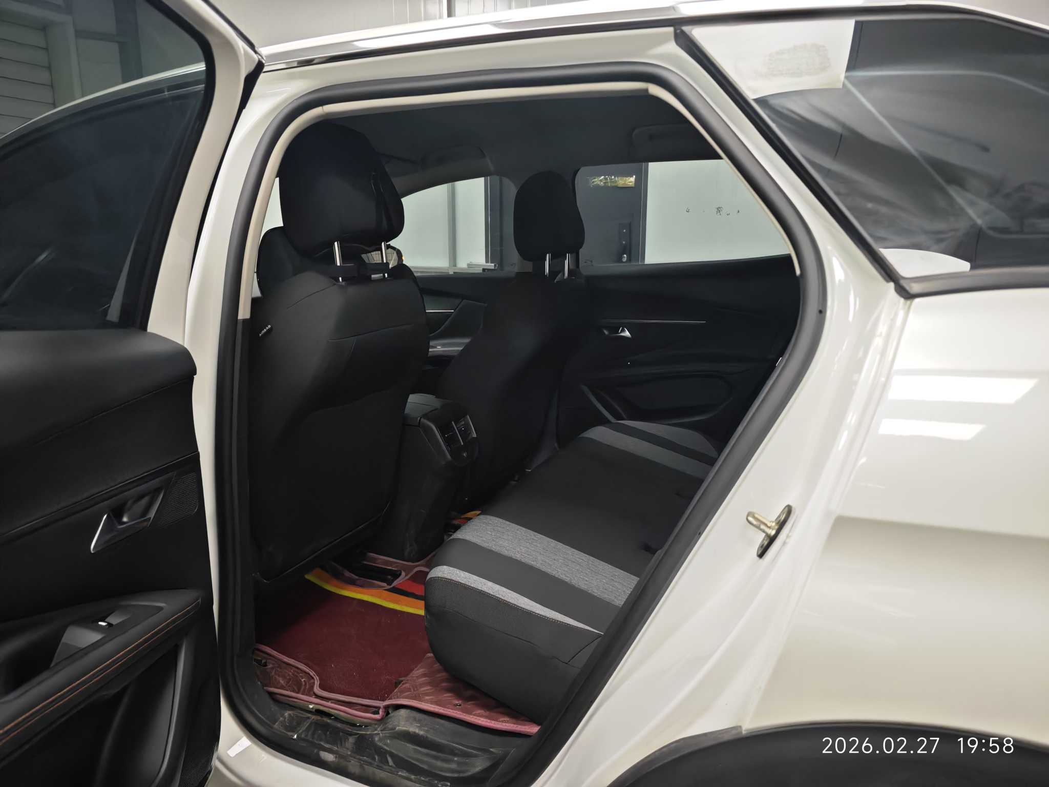 Peugeot 4008 2023 car image #8