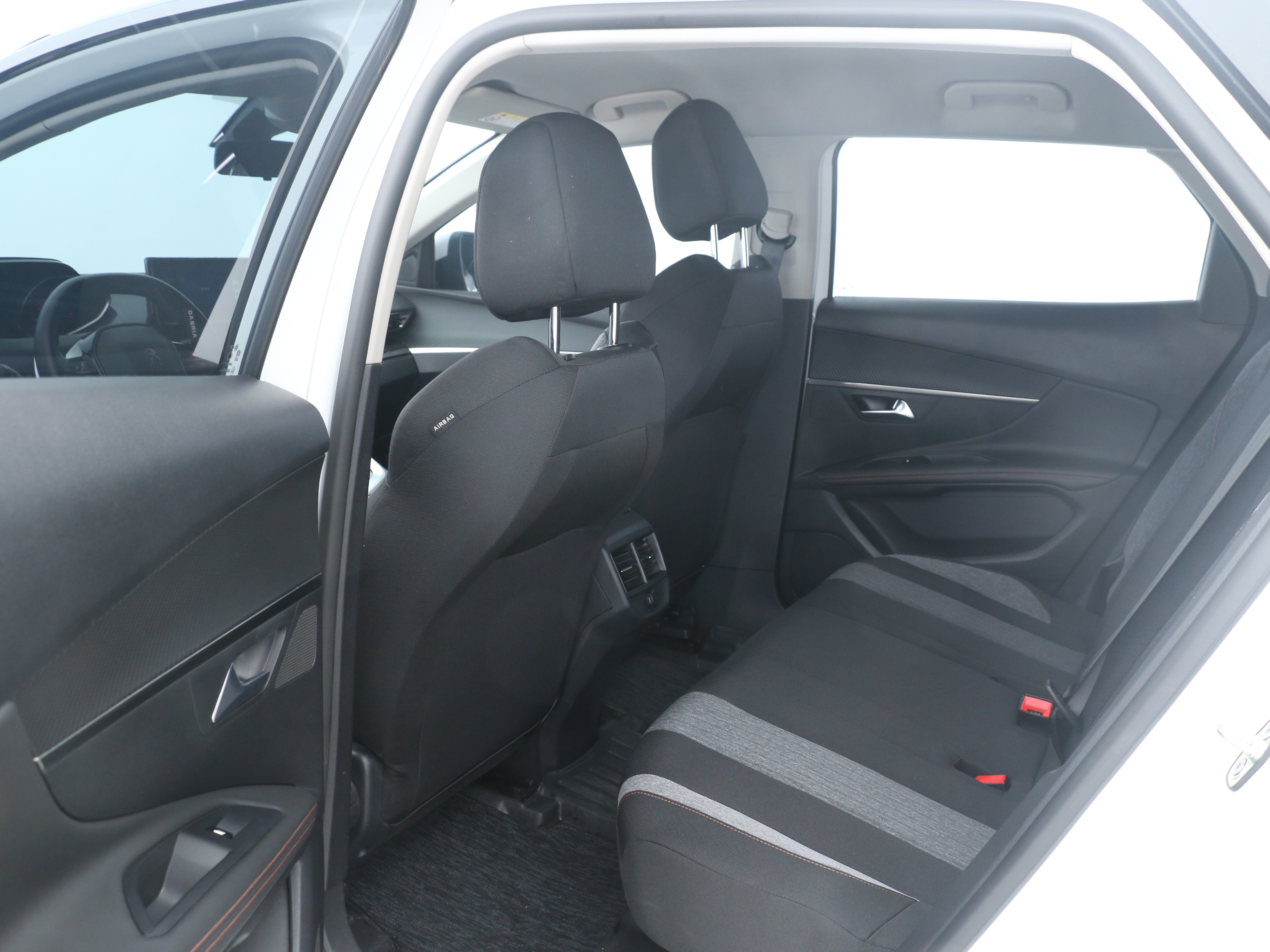 Peugeot 4008 2023 #8 Peugeot 4008 2023 car image #8