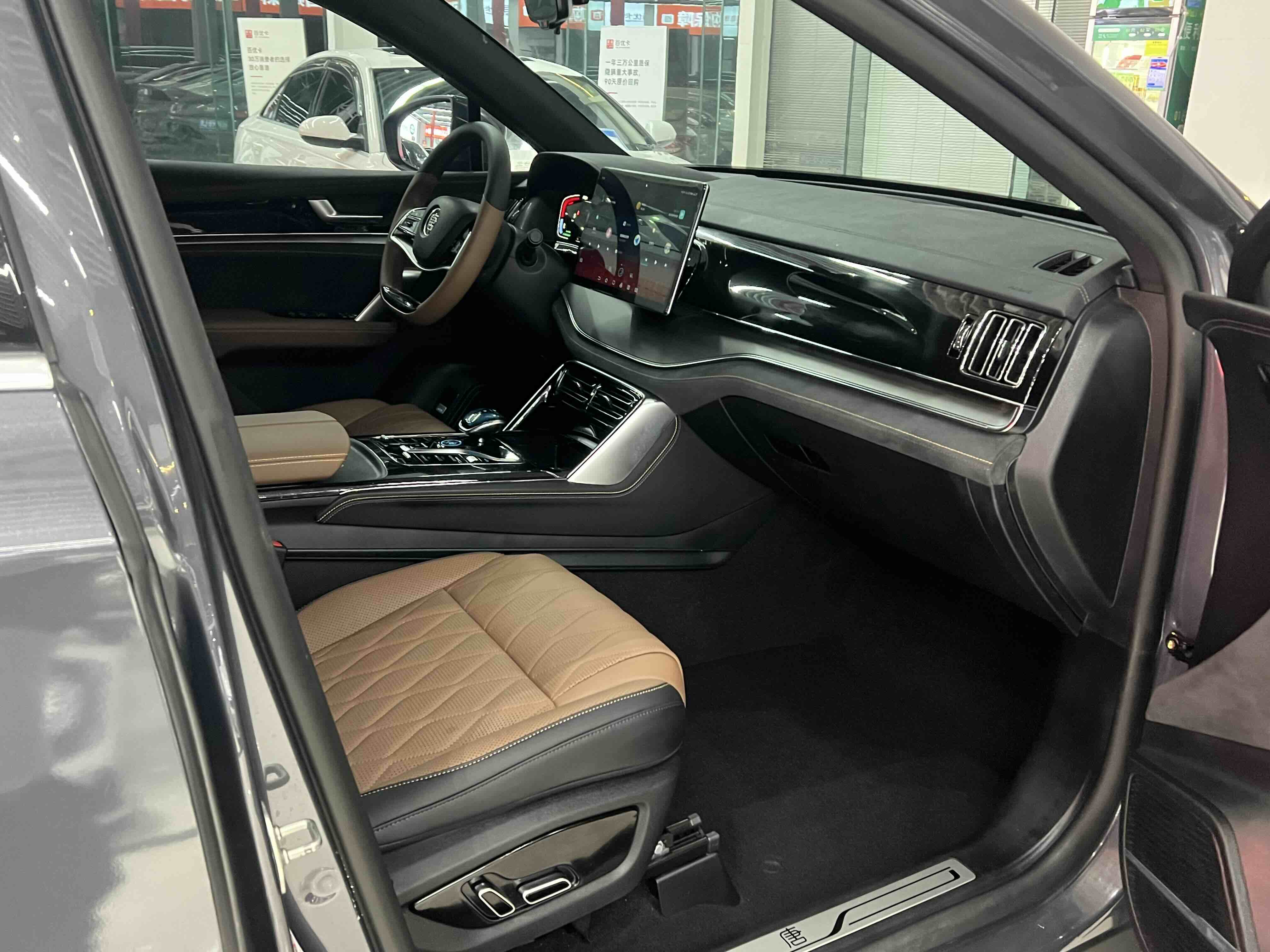 BYD Tang New Energy 2022 #8 BYD Tang New Energy 2022 car image #8