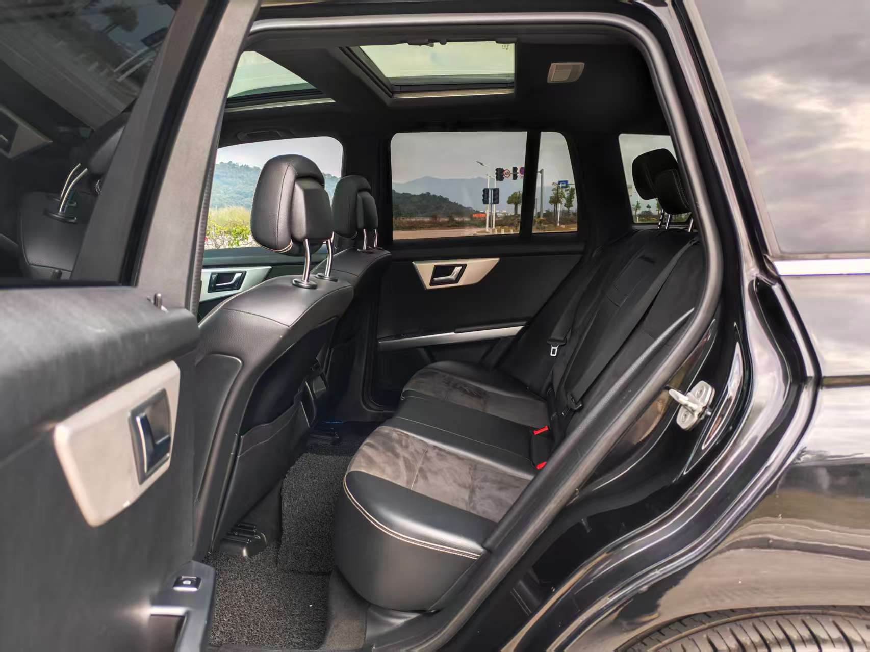 Mercedes-Benz GLK Class 2015 car image #8
