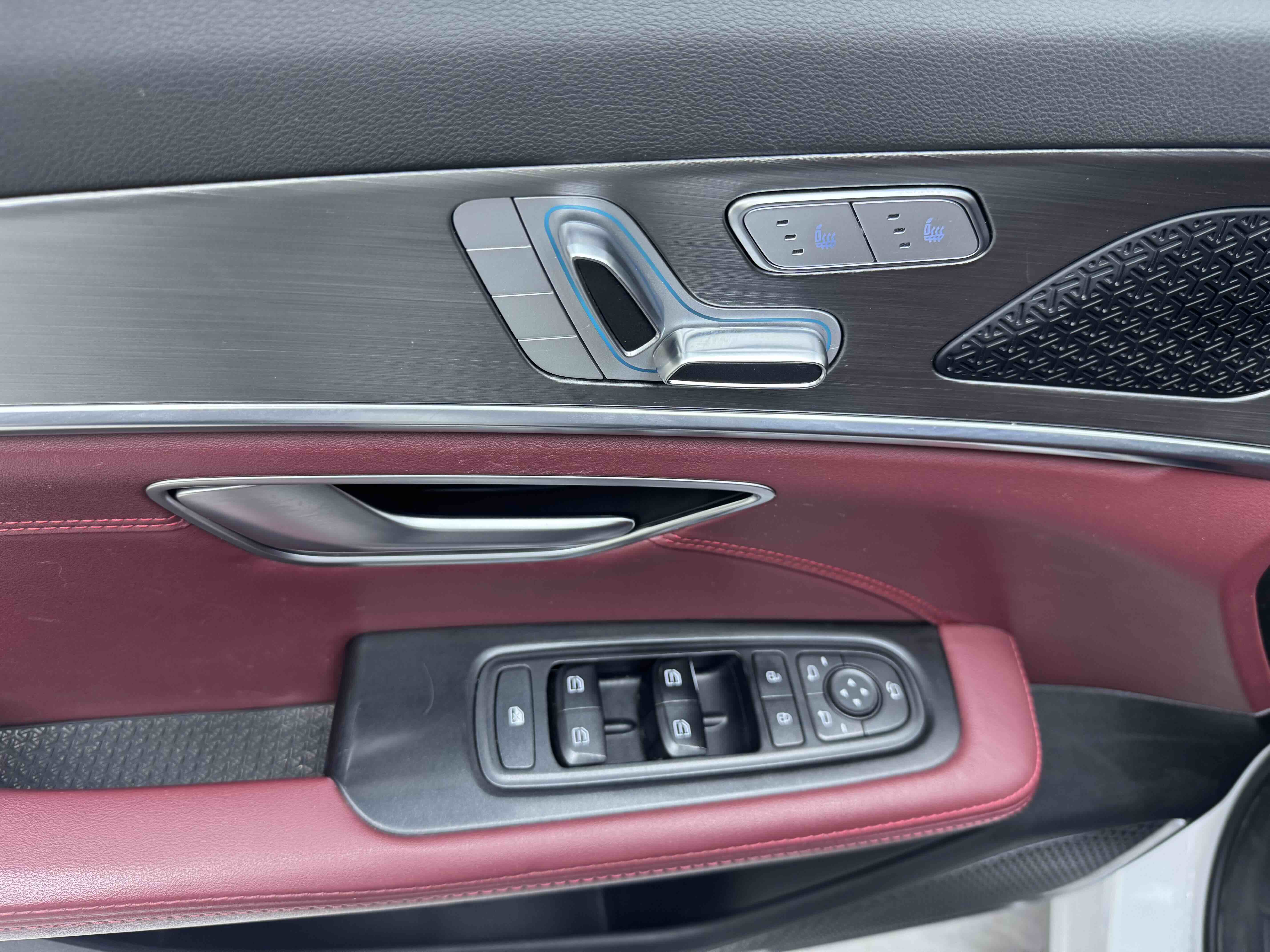 Jetour X70 PLUS 2022 #8 Jetour X70 PLUS 2022 car image #8