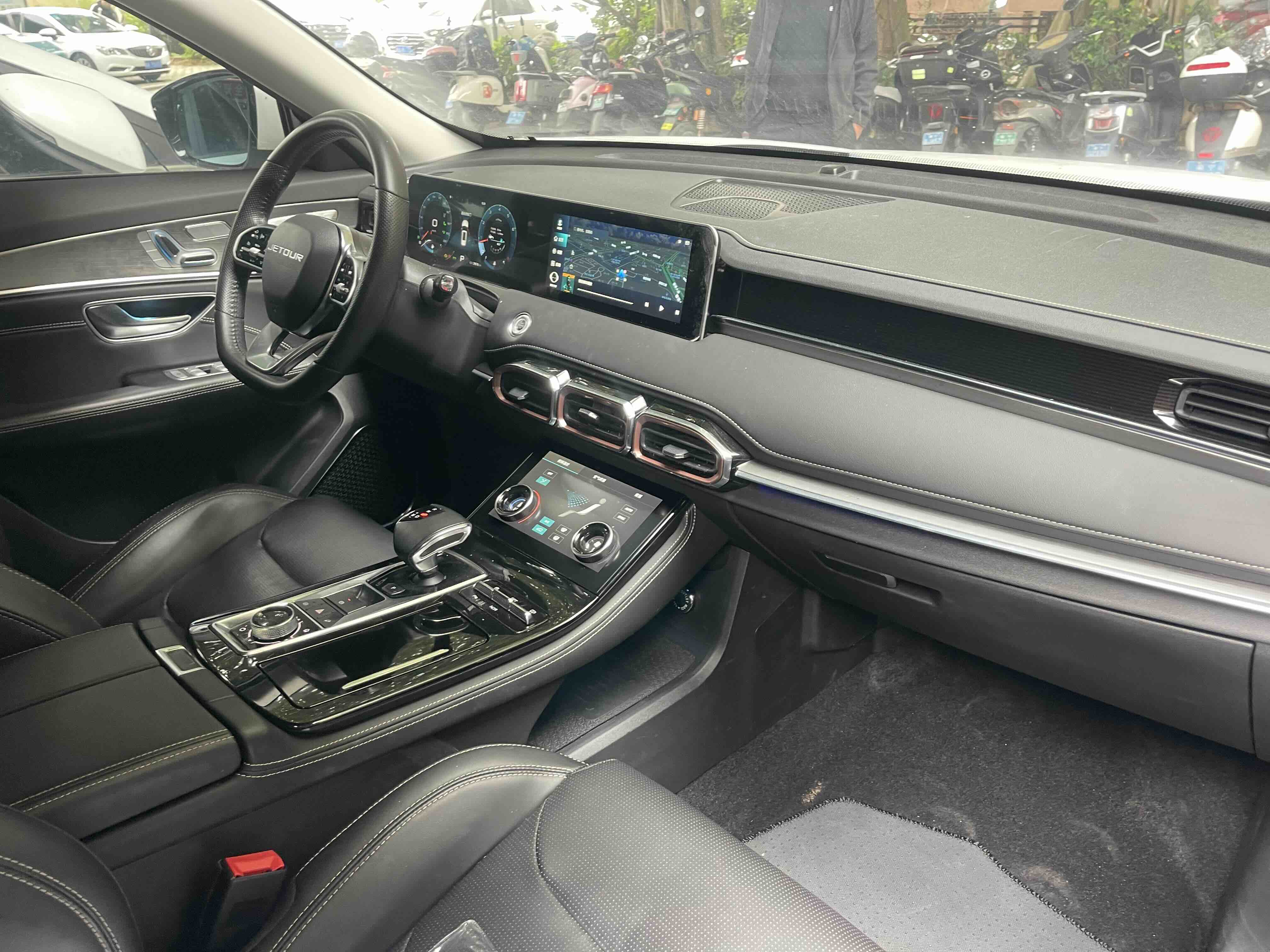X70 PLUS 2021 #8 X70 PLUS 2021 car image #8