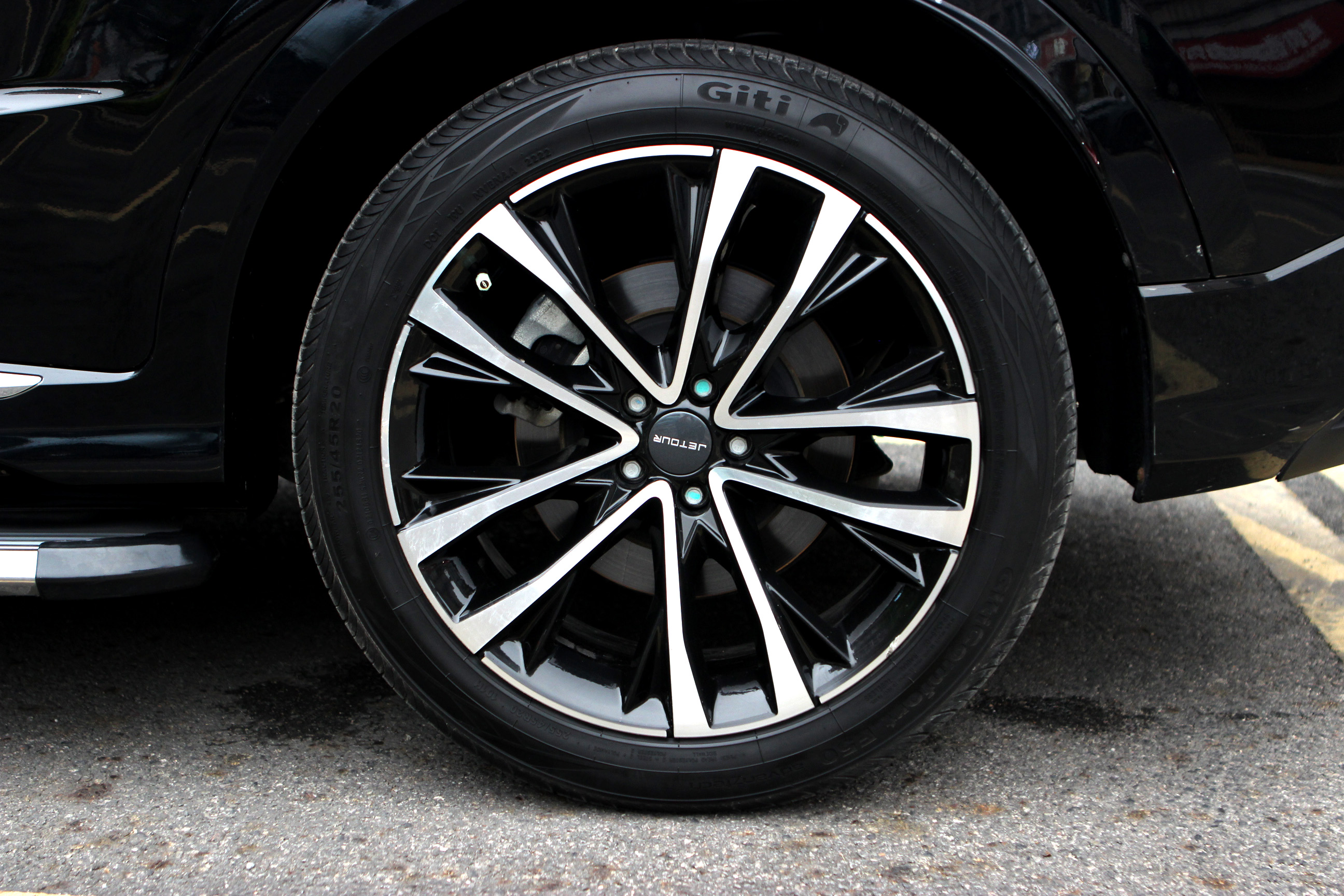 X70 PLUS 2022 car image #8