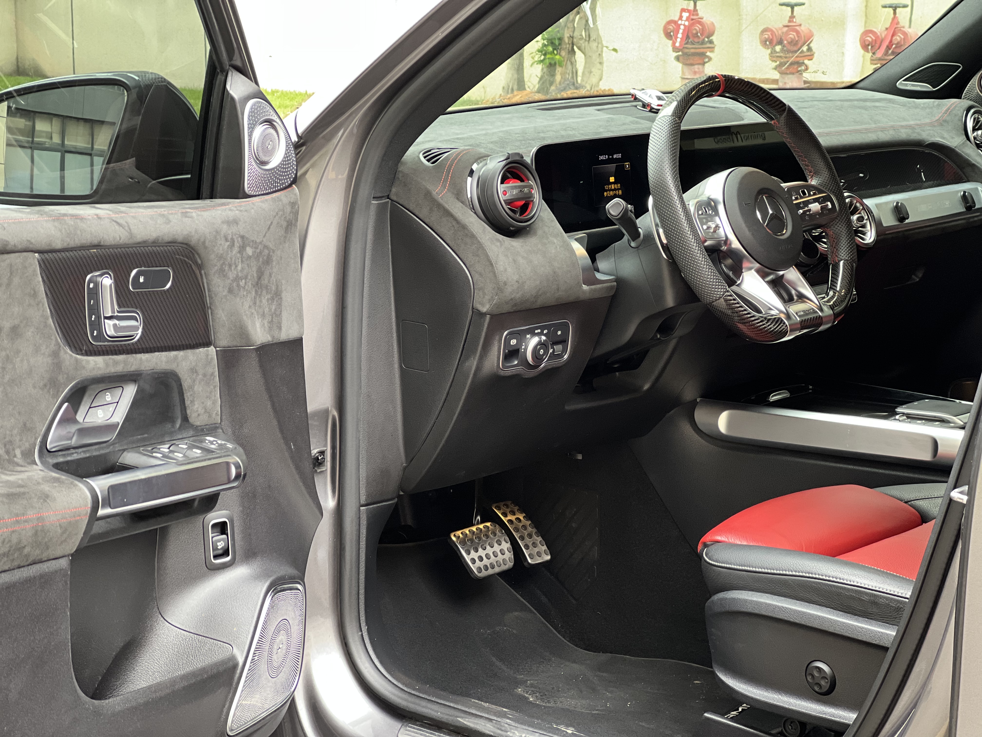 Mercedes-Benz GLB AMG 2021 صورة سيارة #8