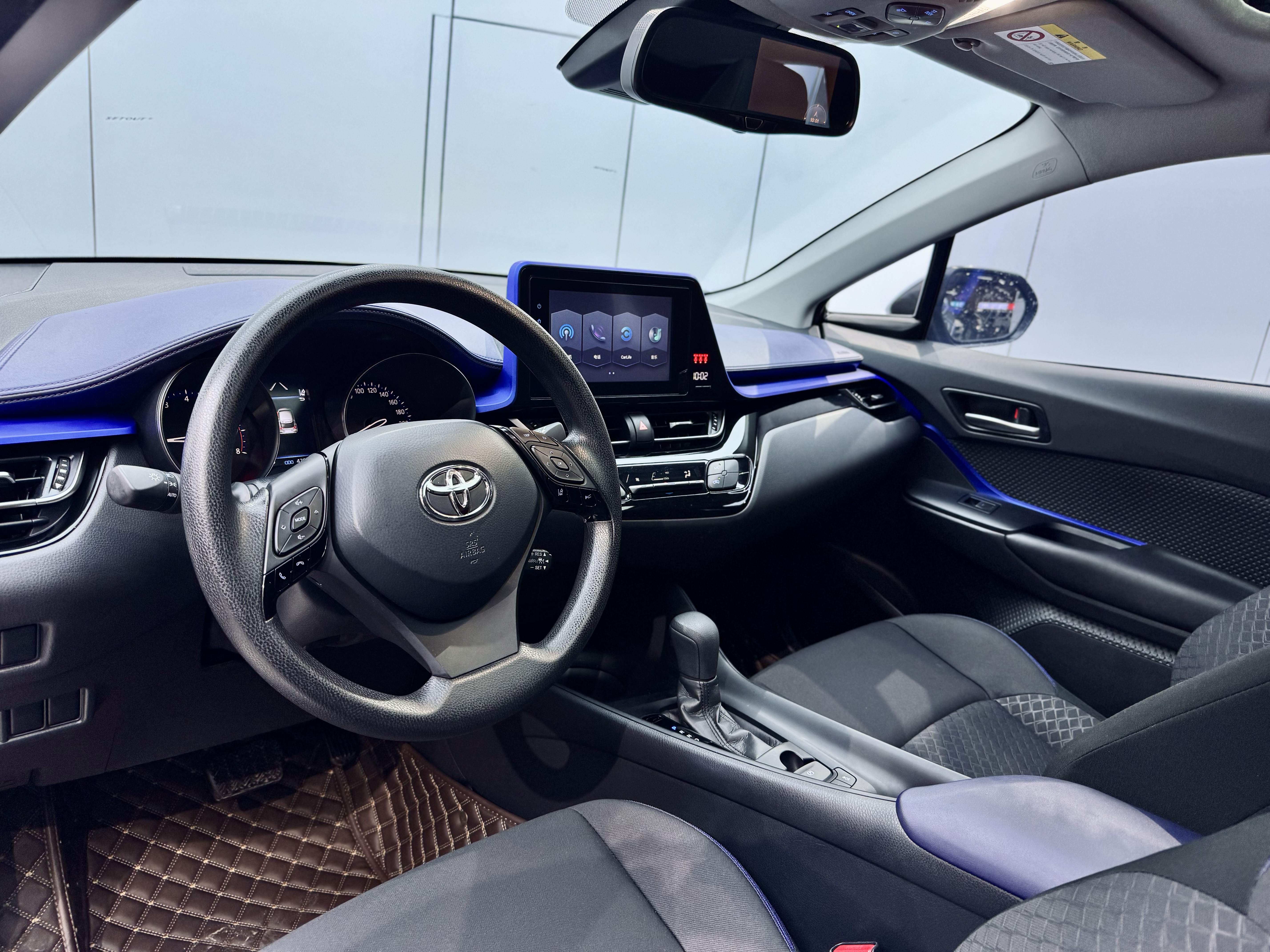 Toyota C-HR 2021 car image #8