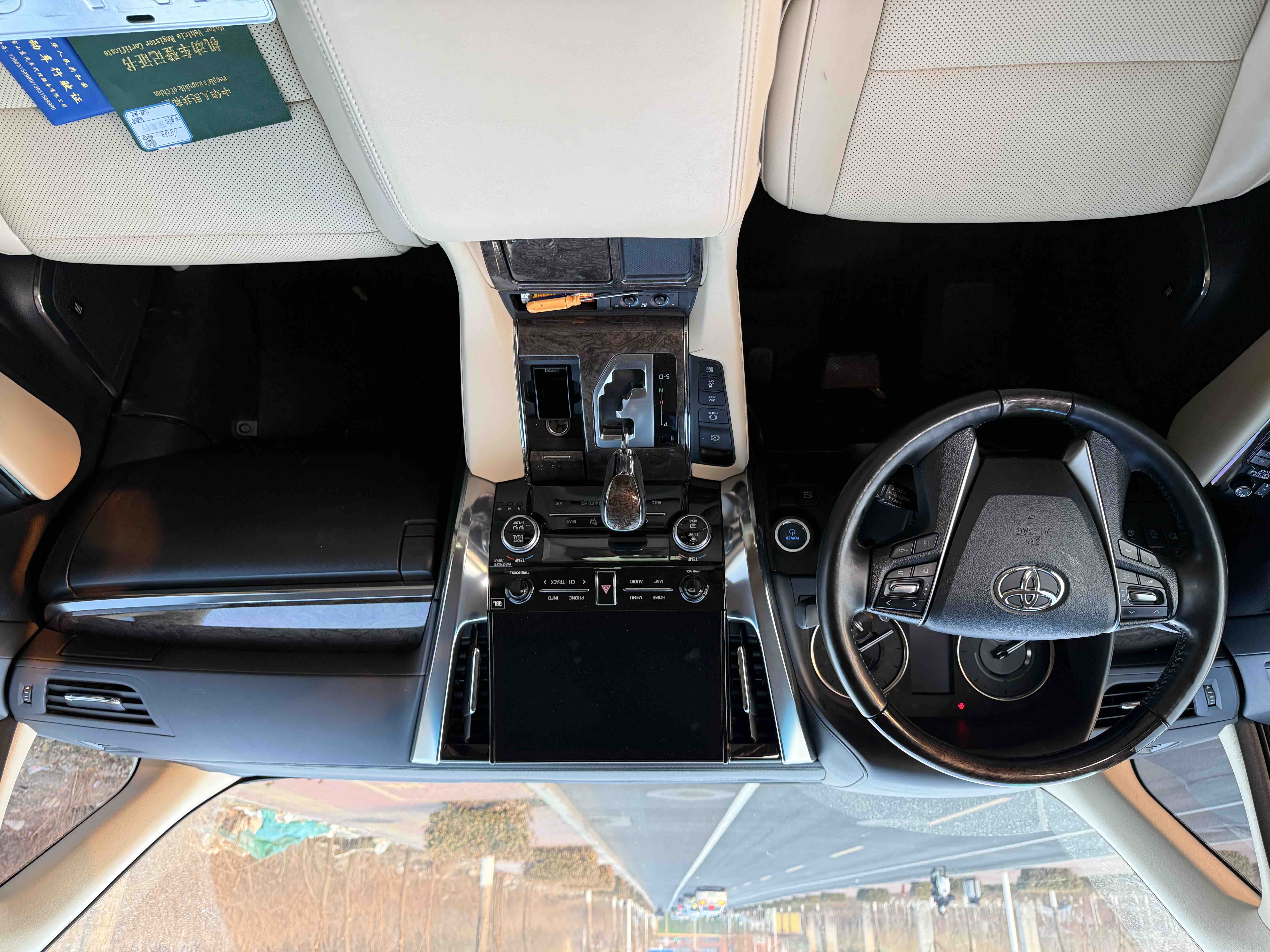 Toyota Alphard 2023 immagine di auto #8