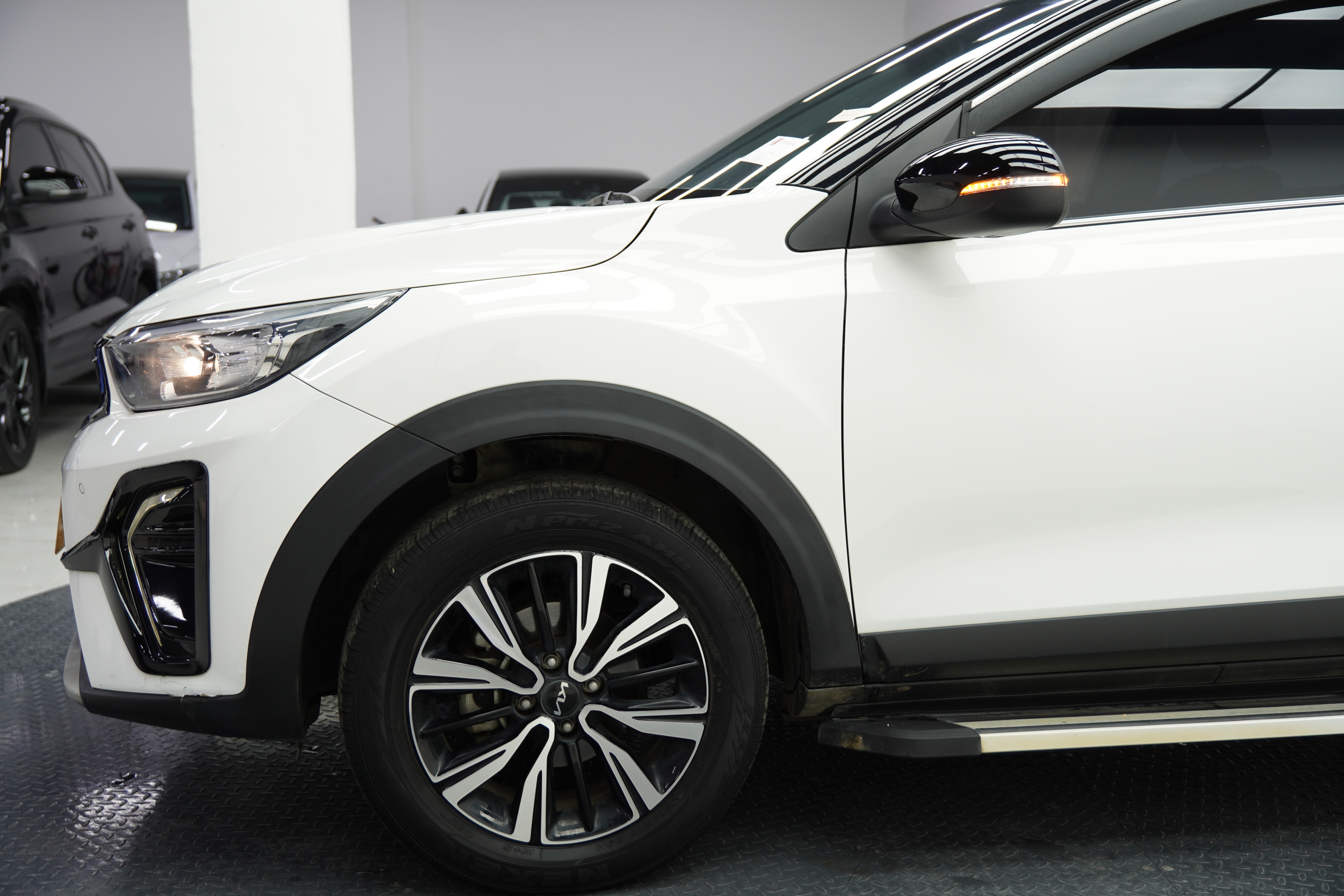 Kia KX1 2022 car image #8