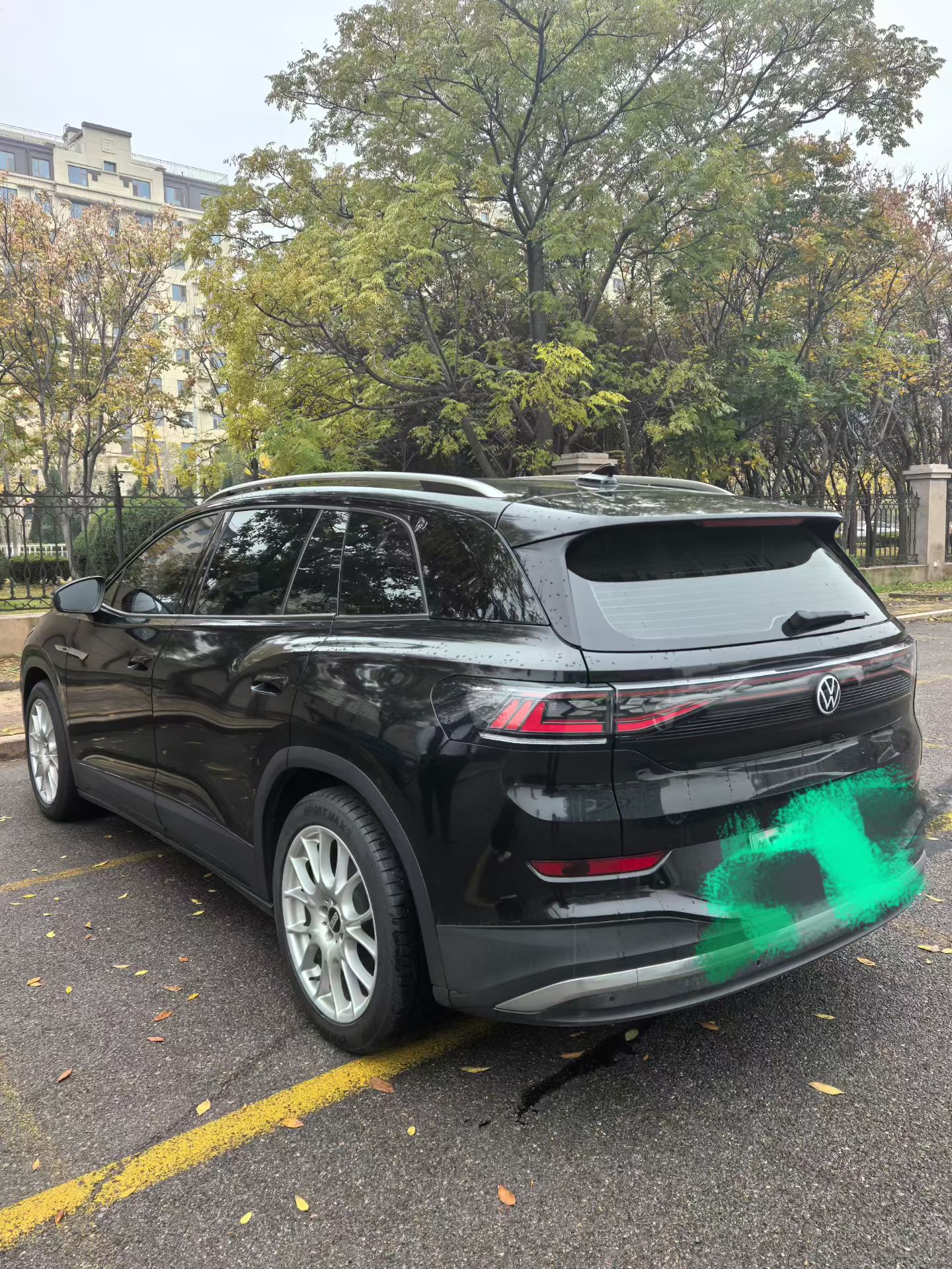 Volkswagen ID.6 X 2022 car image #8