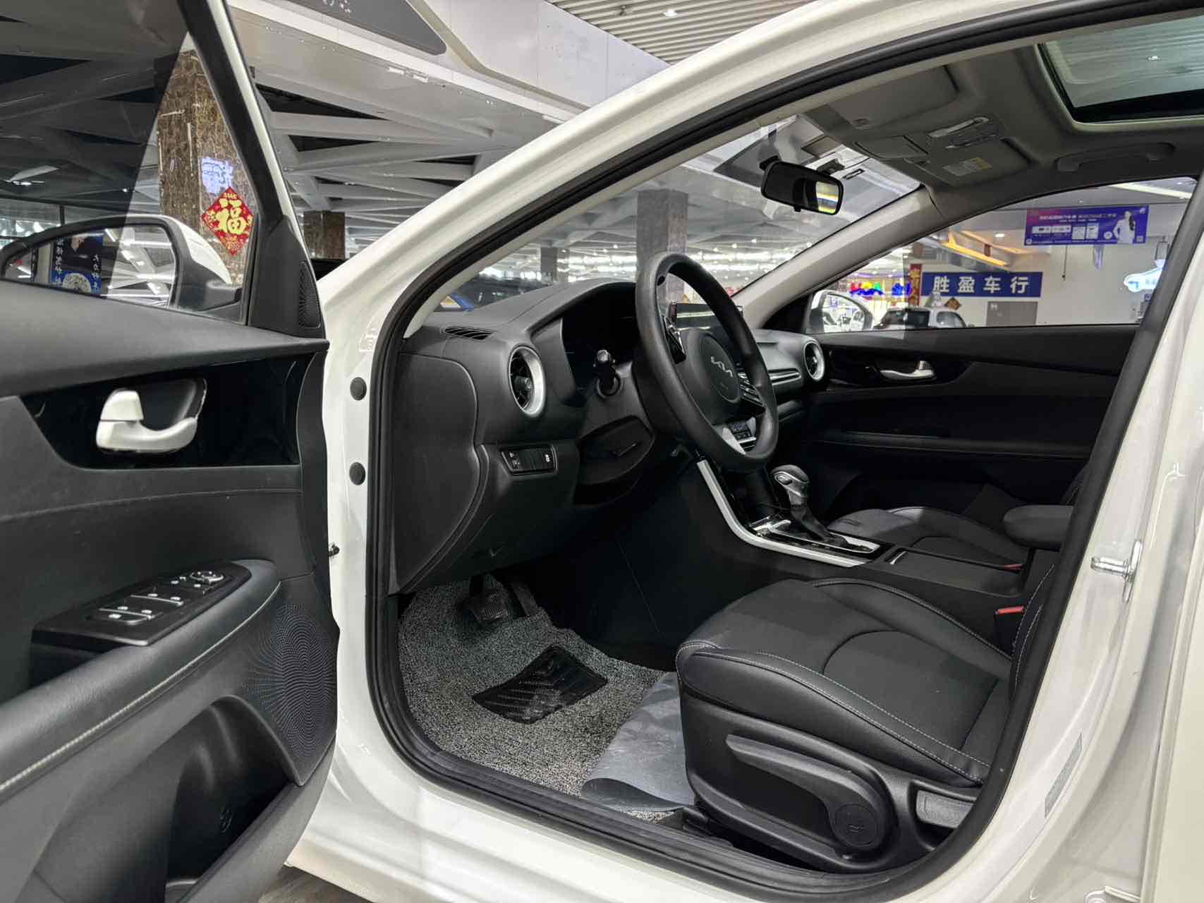 起亚 起亚K3 2021 汽车图片 #8