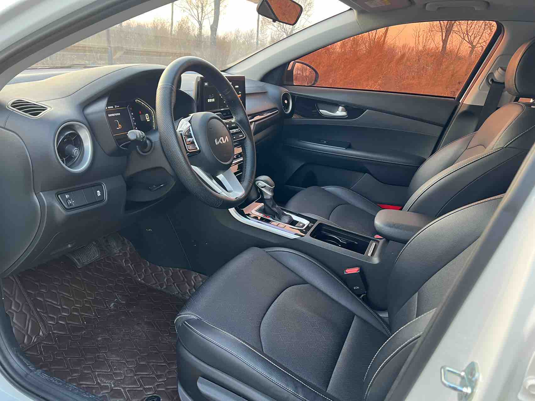 Kia K3 2022 image de voiture #8