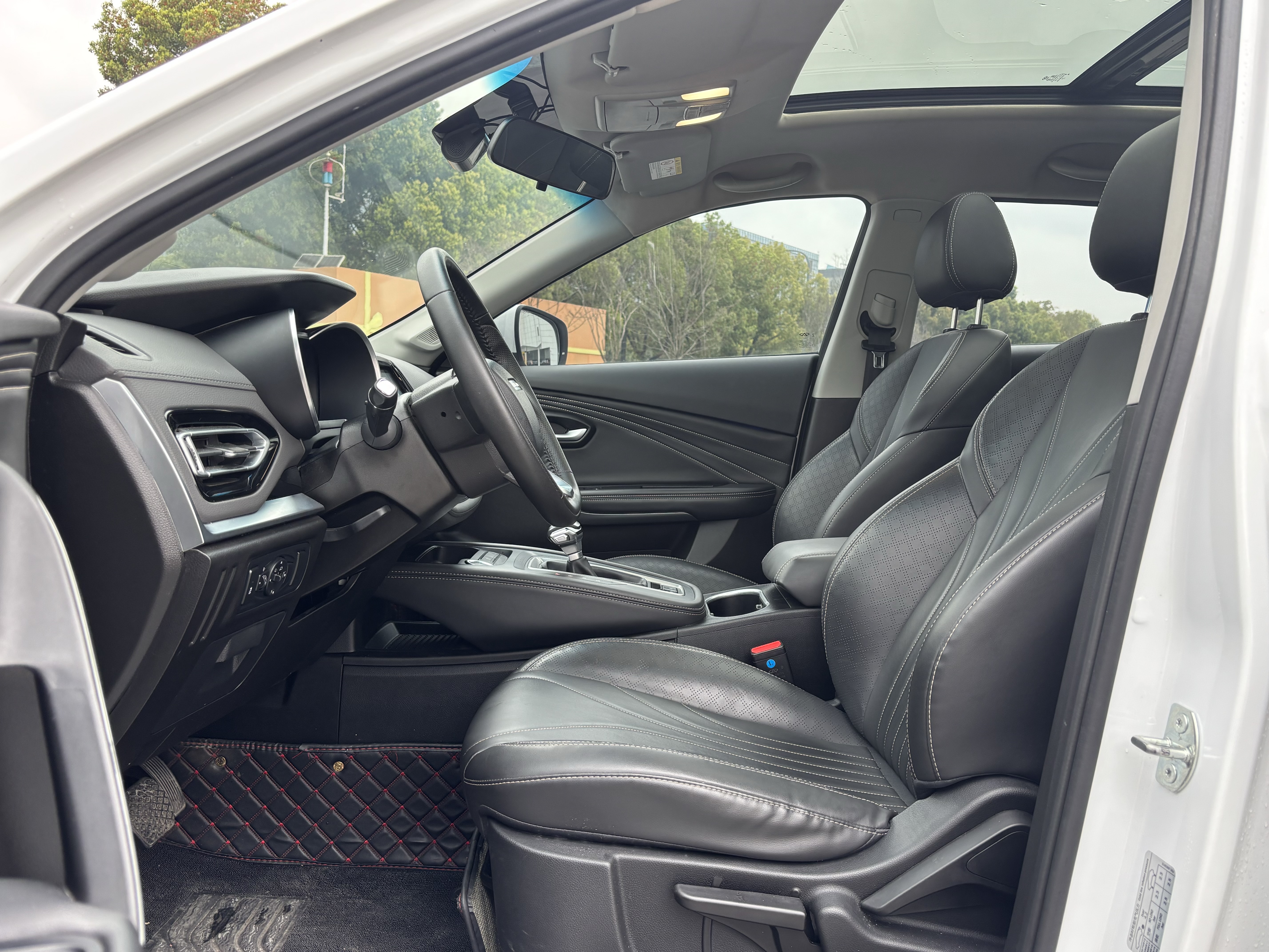 X70M 2022 #8 X70M 2022 car image #8