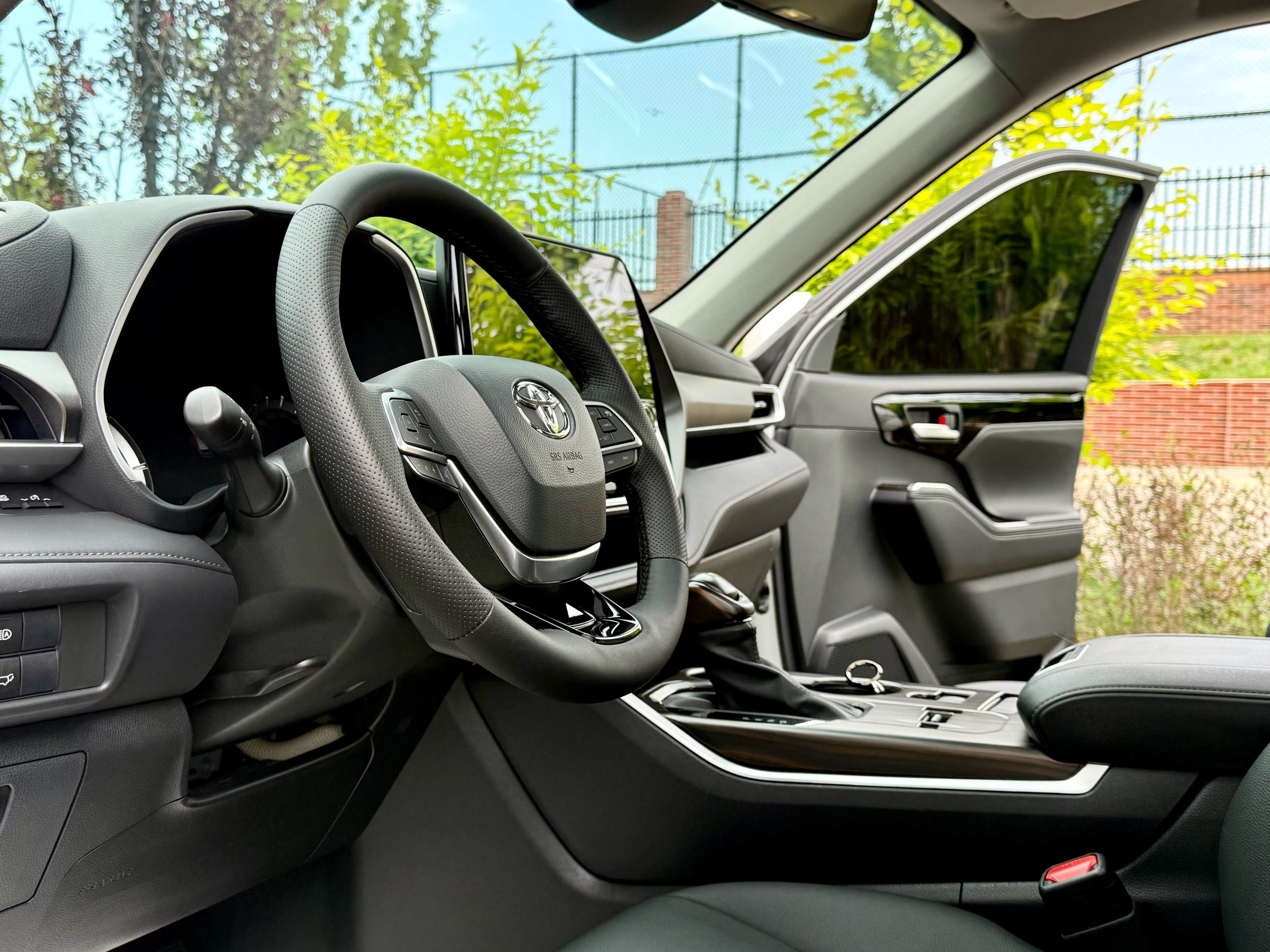 Toyota Highlander 2022 immagine di auto #8