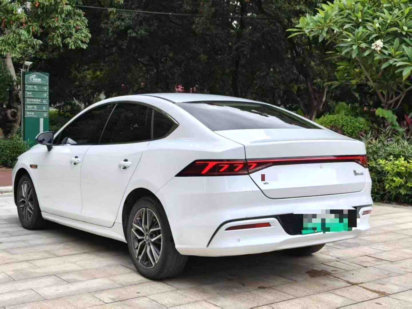BYD Qin Plus 2022 imagem de carro #8