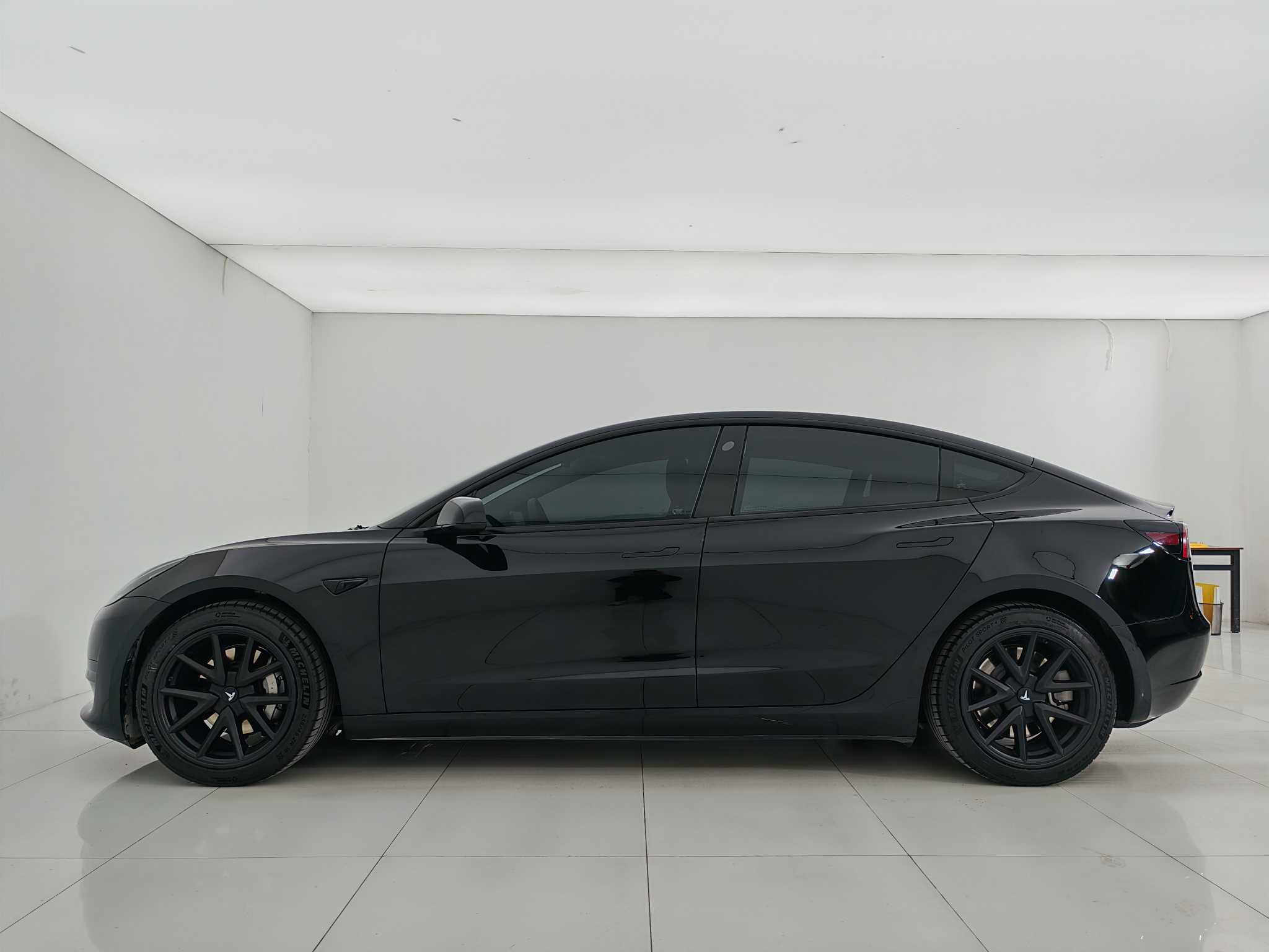 Tesla Model 3 2021 #8 Tesla Model 3 2021 car image #8