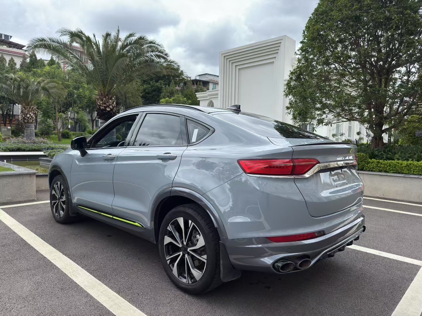 GEELY Tugella S 2022 #8 GEELY Tugella S 2022 car image #8