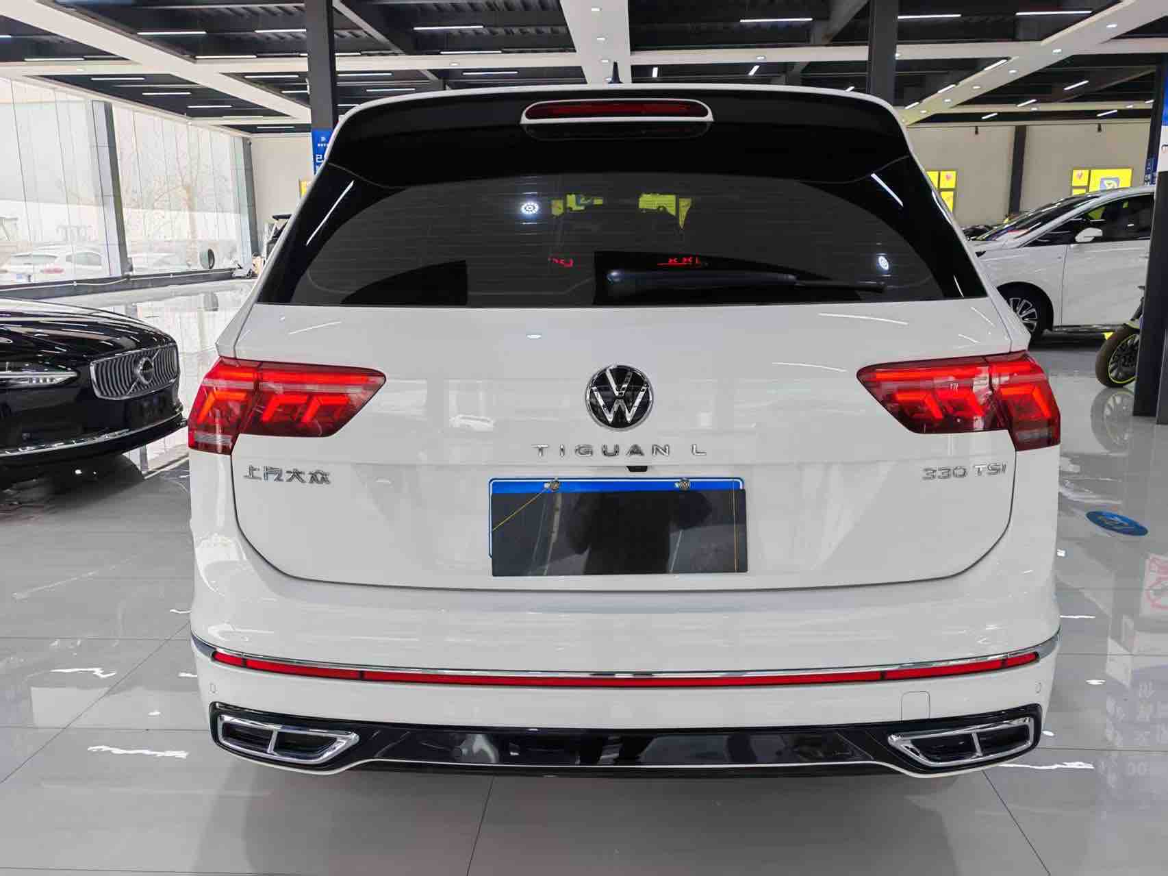 Volkswagen Tiguan L 2022 car image #8