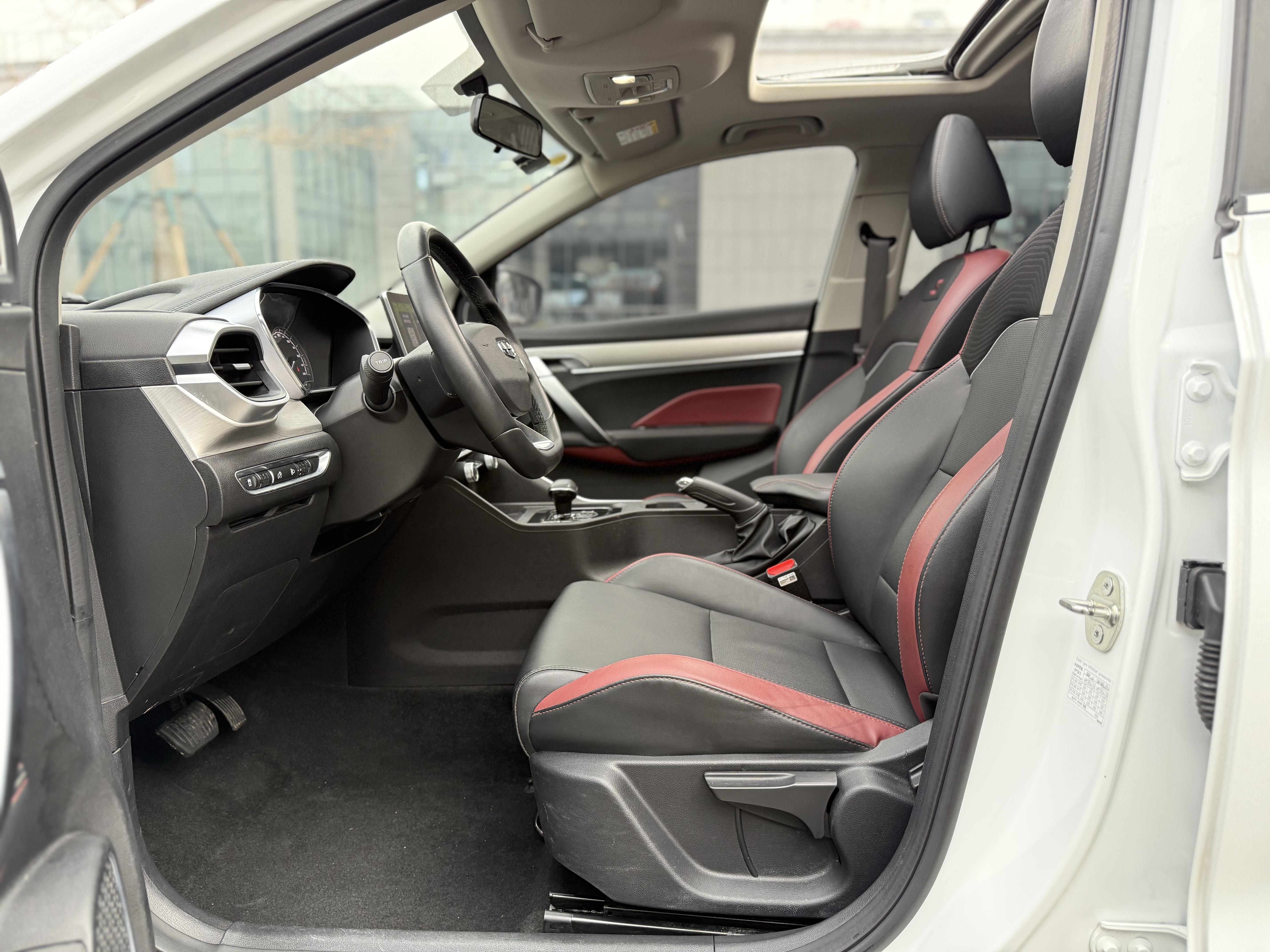 GEELY Coolray 2021 #8 GEELY Coolray 2021 car image #8