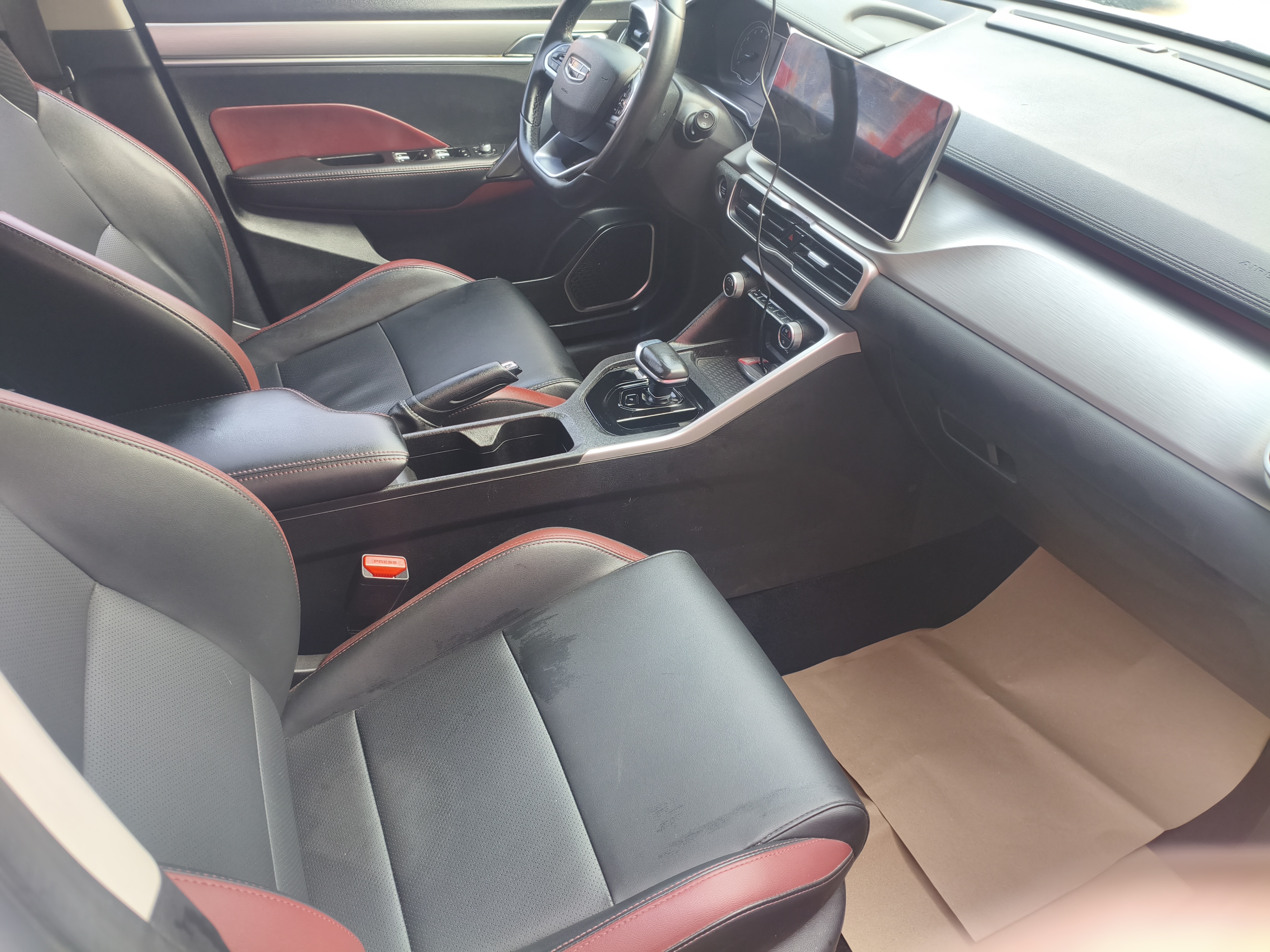GEELY Coolray 2021 car image #8