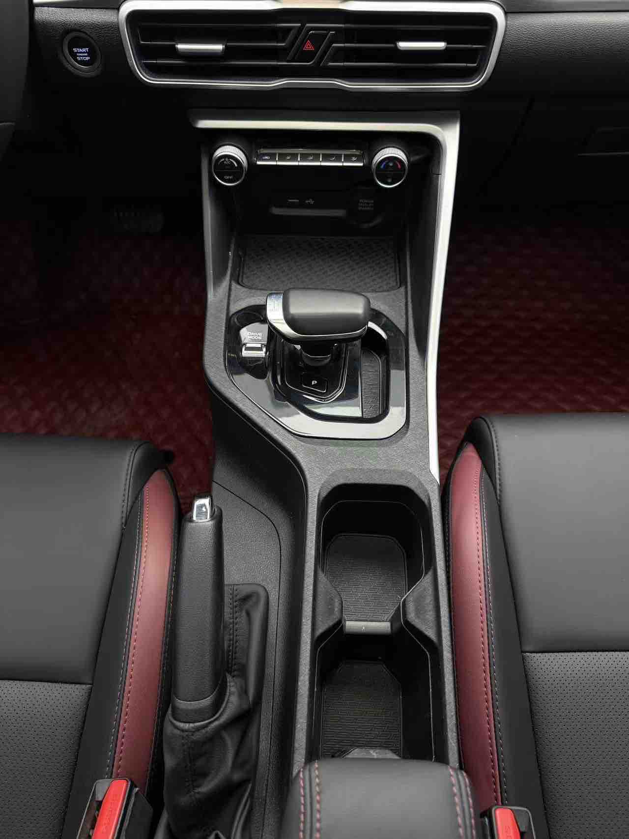 GEELY Coolray 2021 car image #8