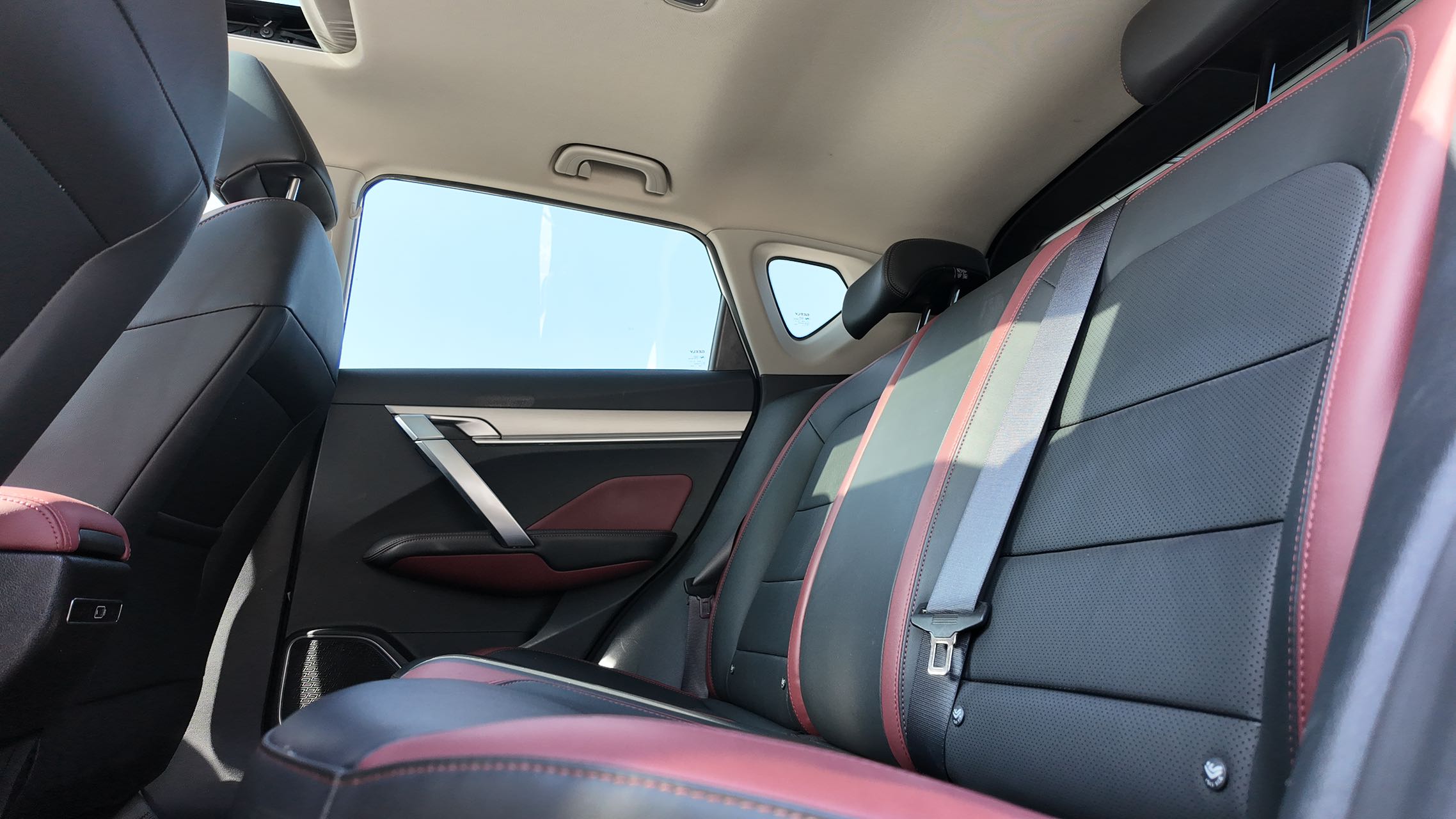 GEELY Coolray 2022 image de voiture #8