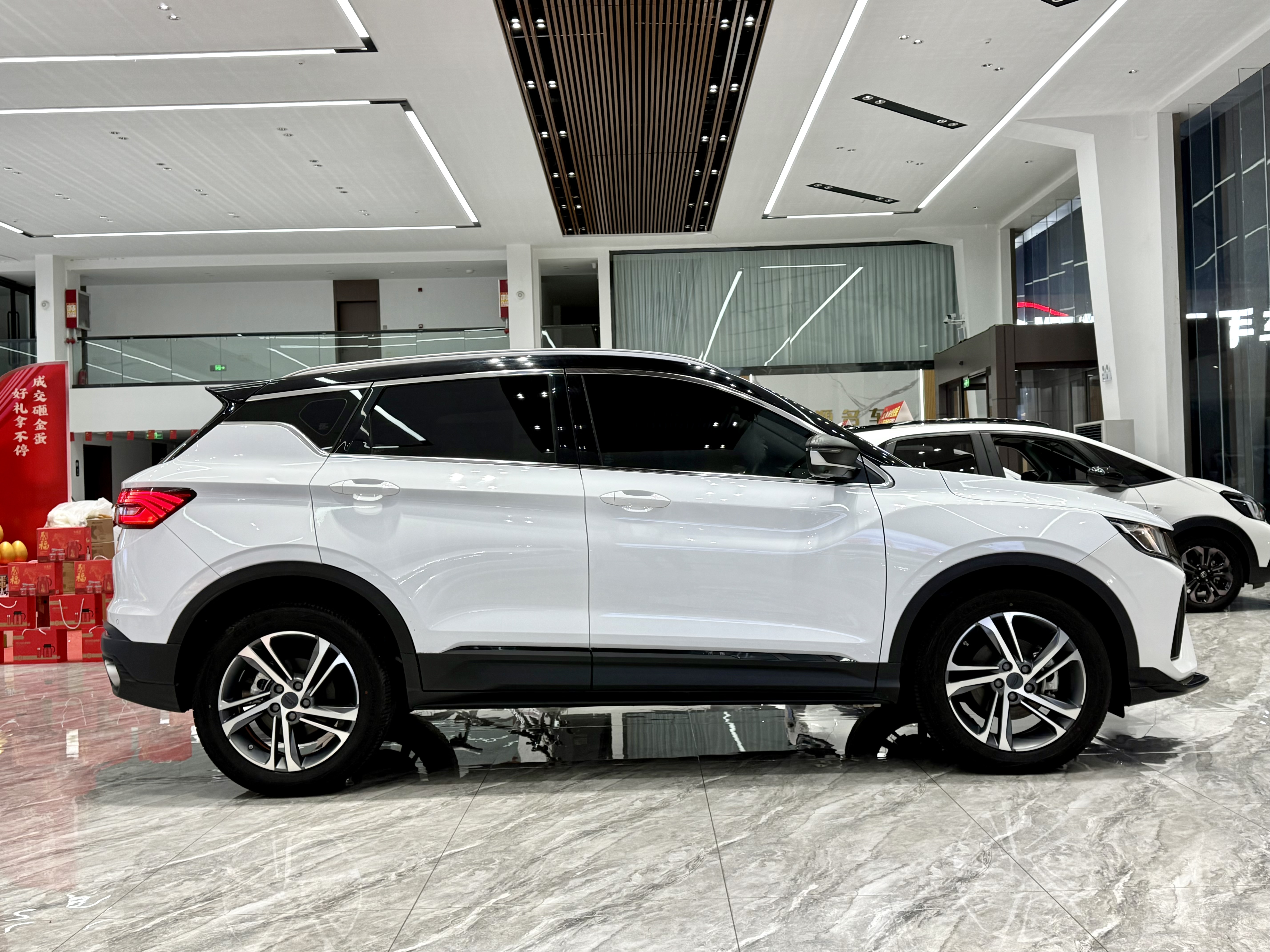 GEELY Coolray 2022 #8 GEELY Coolray 2022 car image #8